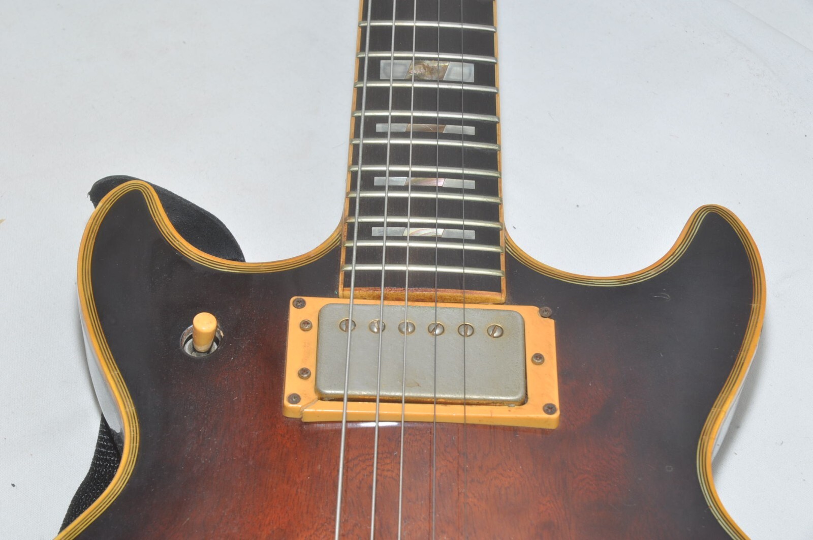 Ibanez Artist Series AR-305 AV 1980s Japan Vintage Electric Guitar RefNo 6792