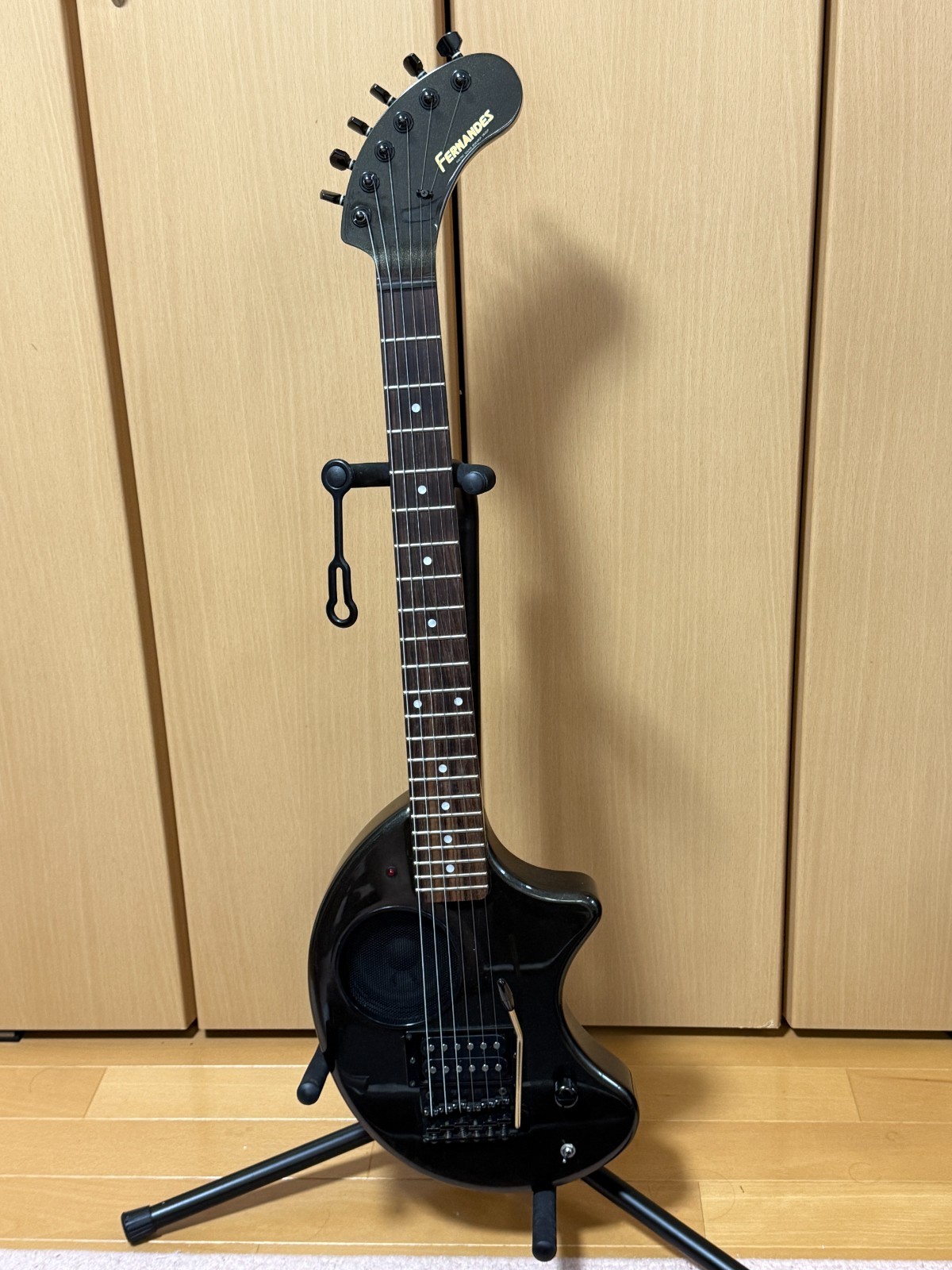 Fernandes ZO-3 Geitasha Black – Used, Tested & Working with Distortion & Tremolo