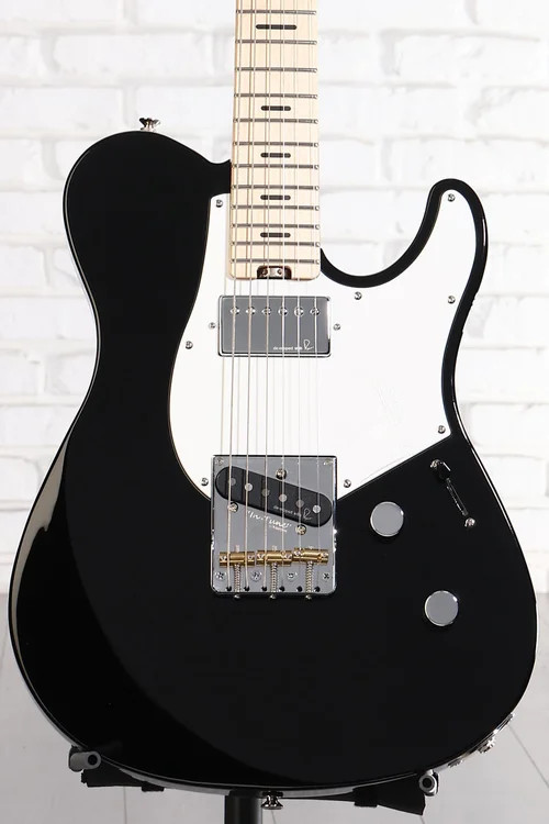 Yamaha PACS+11S Pacifica Standard Plus – Black, Maple Fingerboard