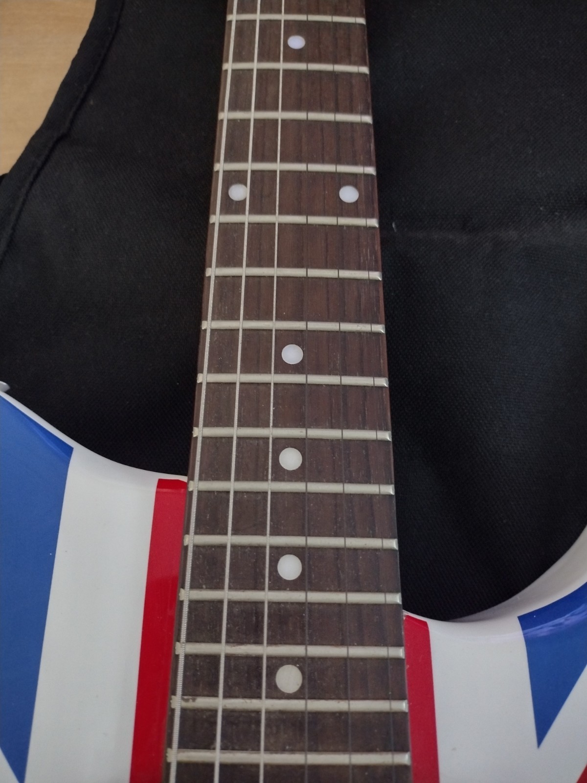 Washburn Lyon Union Jack electric guitar – Def Leppard model