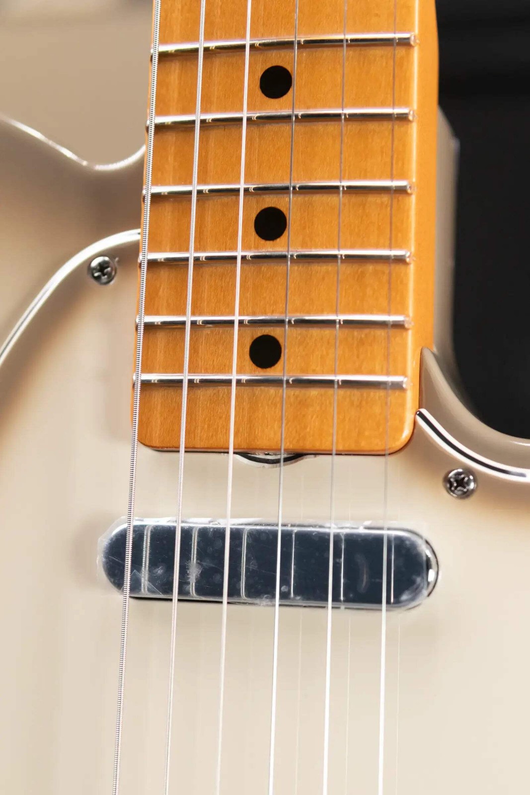 Fender Limited Edition Vintera II ’60s Telecaster Electric Guitar – Antigua with