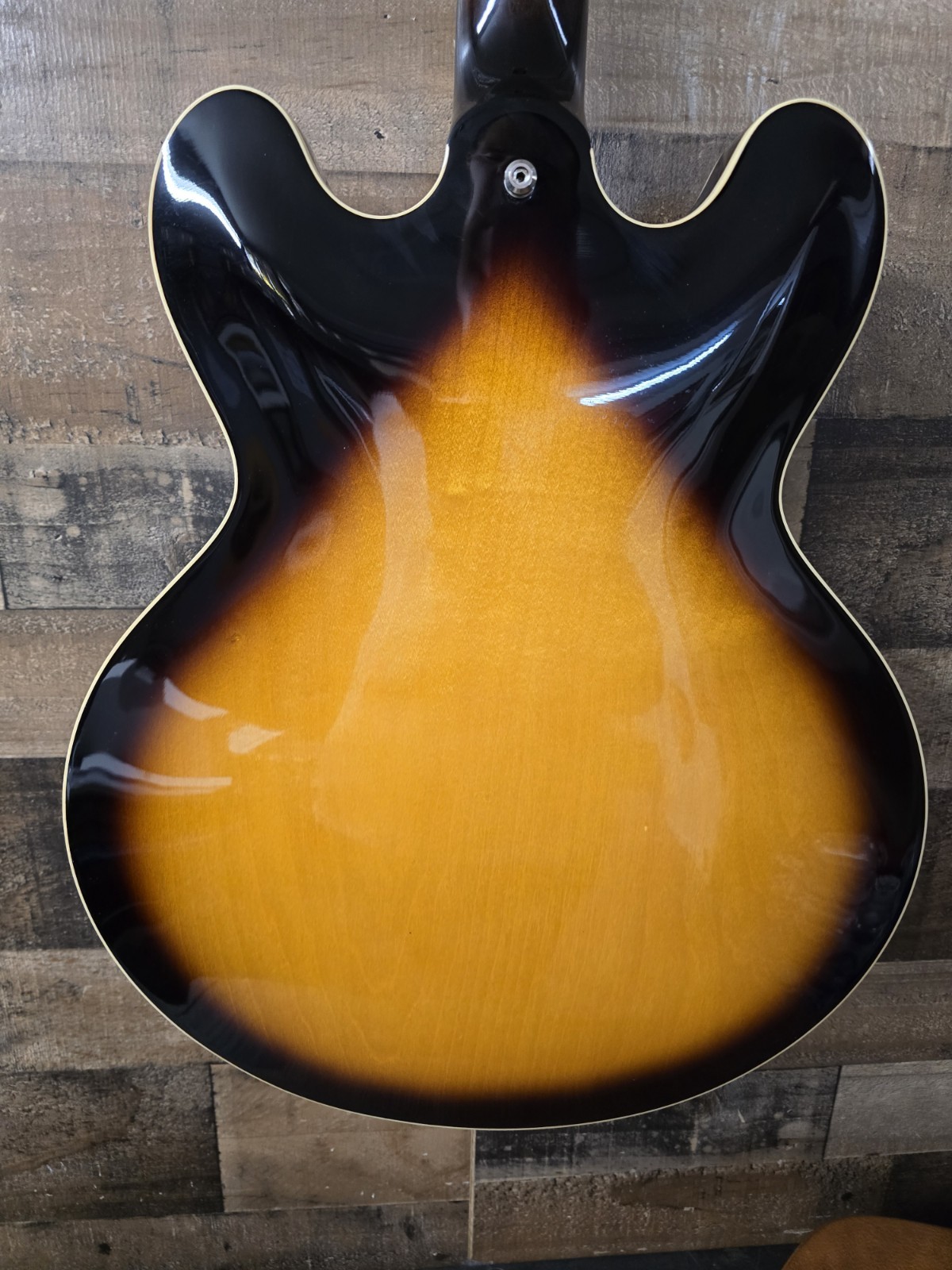 2023 Gibson ES-335 Semi-Hollow Electric Guitar Vintage Sunburst + OHSC. 7.5 Lb
