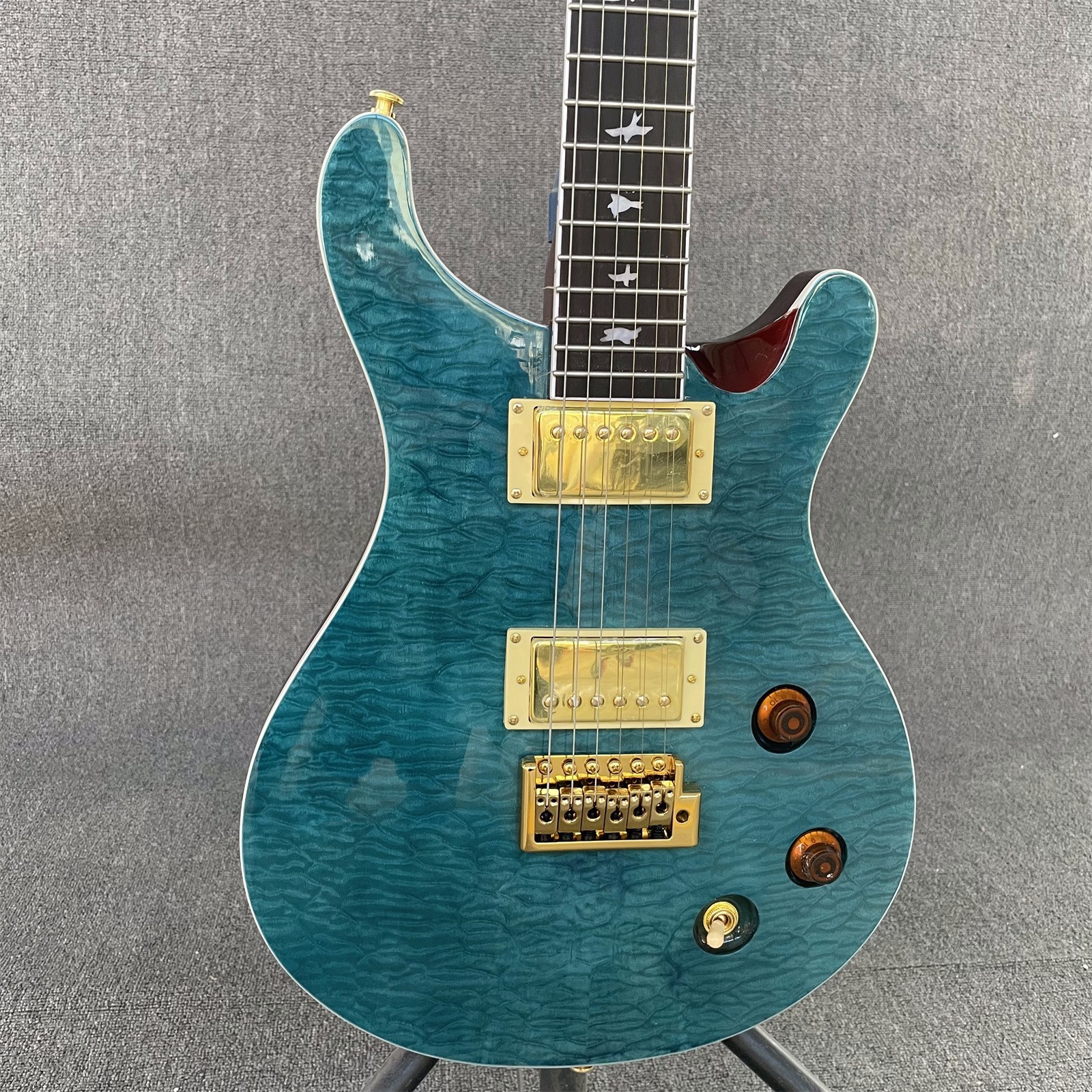 Blue Quilted Maple Top Electric Guitar HH Pickups Gold Part Mahogany Body&Neck