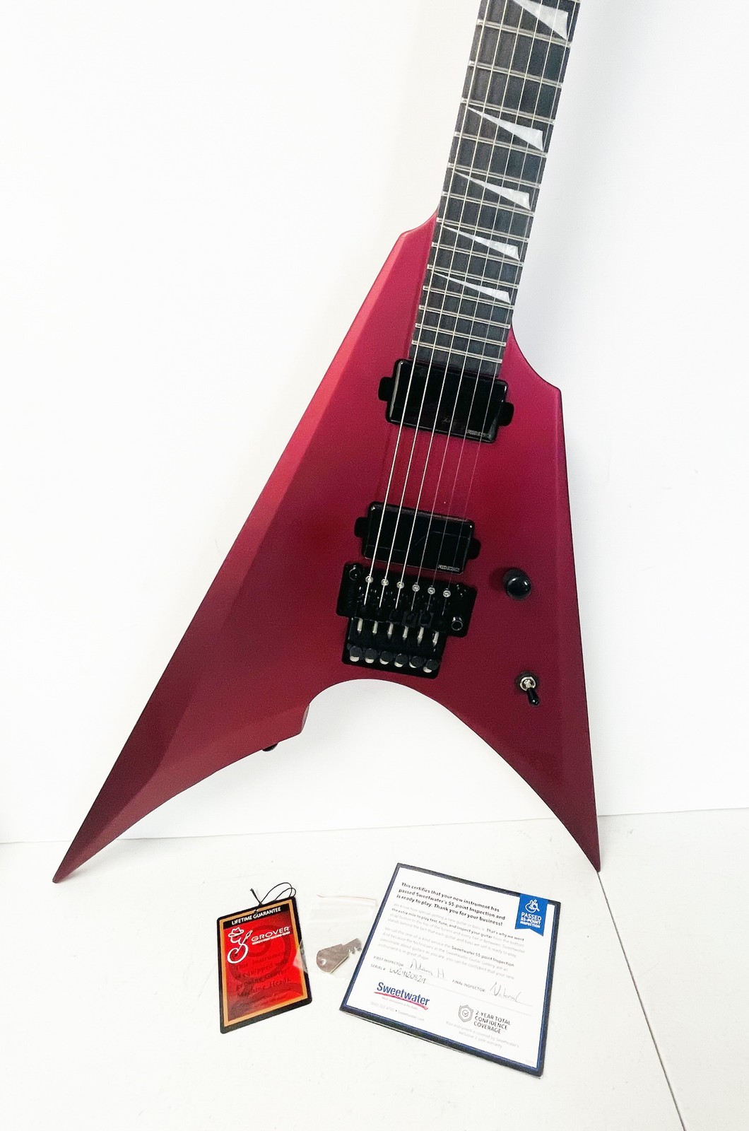 ESP LTD Arrow 1000 Deluxe Guitar Candy Apple Red Satin EMG 81/85 Floyd Rose