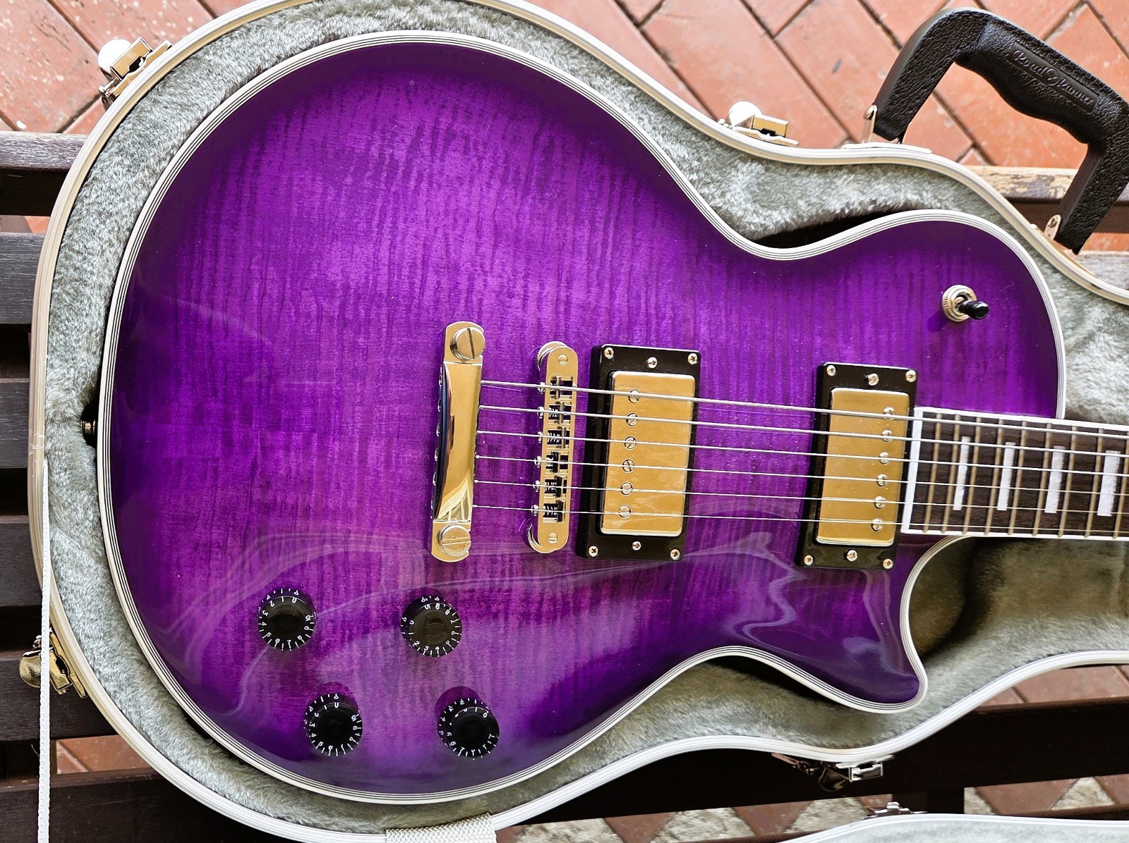 Chillcat Custom Les Paul guitar (UPGRADES) wHSC Unicorn style Purple Flame Burst