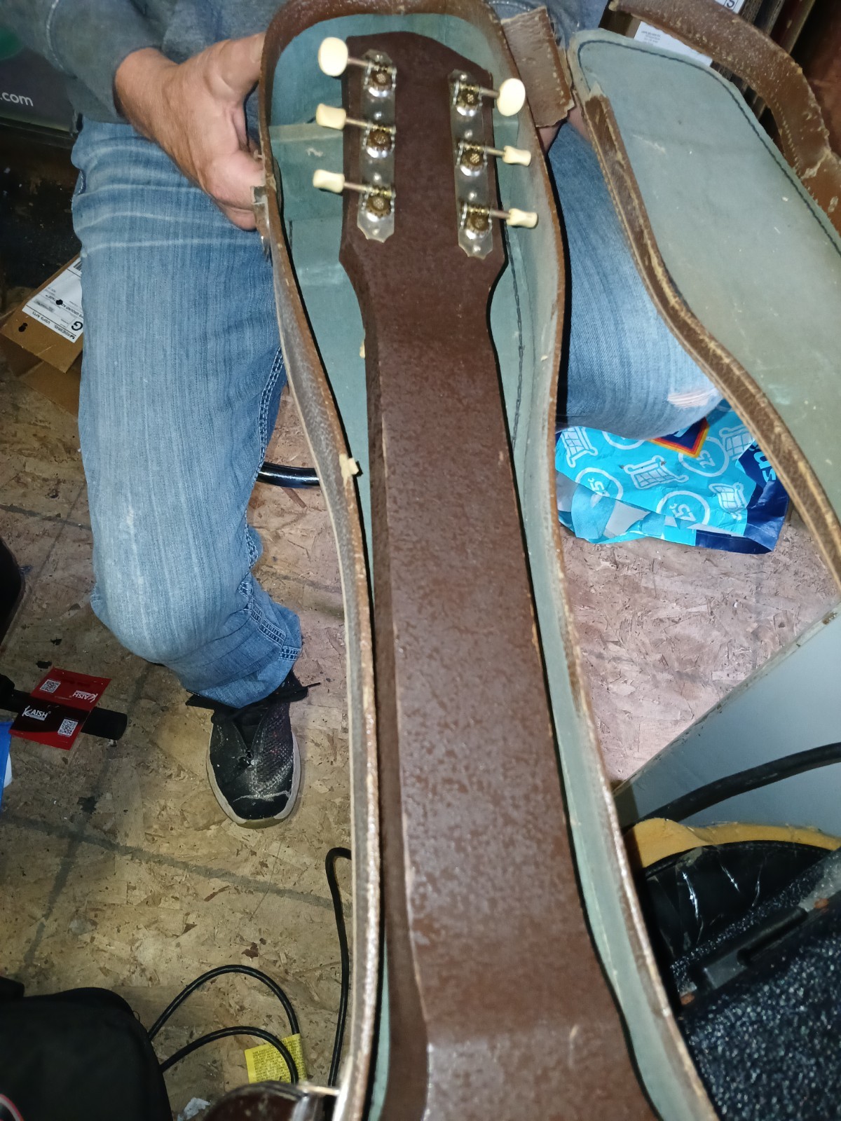 1950’s LAP STEEL HARMONY-w/original Beat Up Chipboard Alligator Case