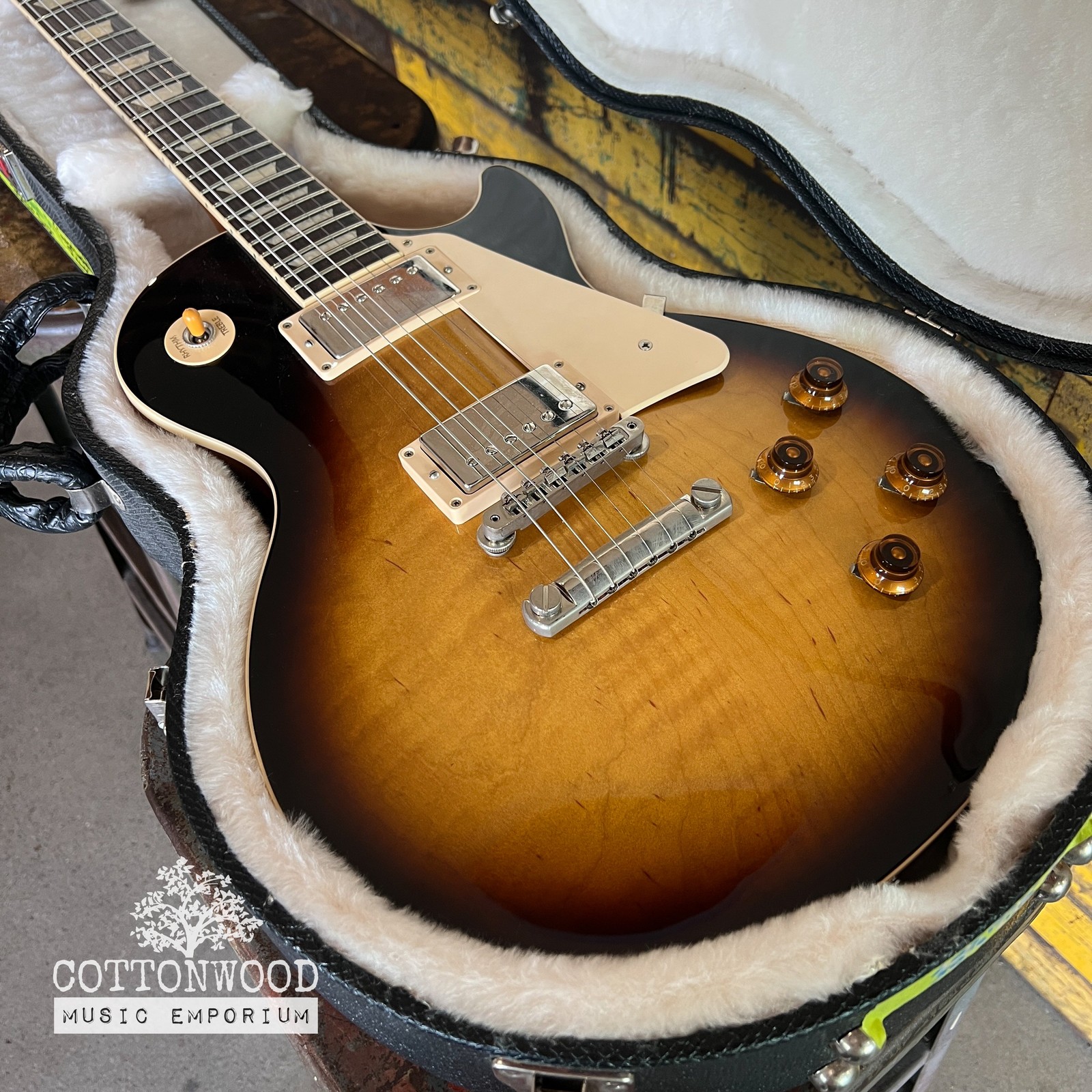 2021 Gibson Les Paul Standard ’50s – Tobacco Burst (Sweetwater Exclusive with…