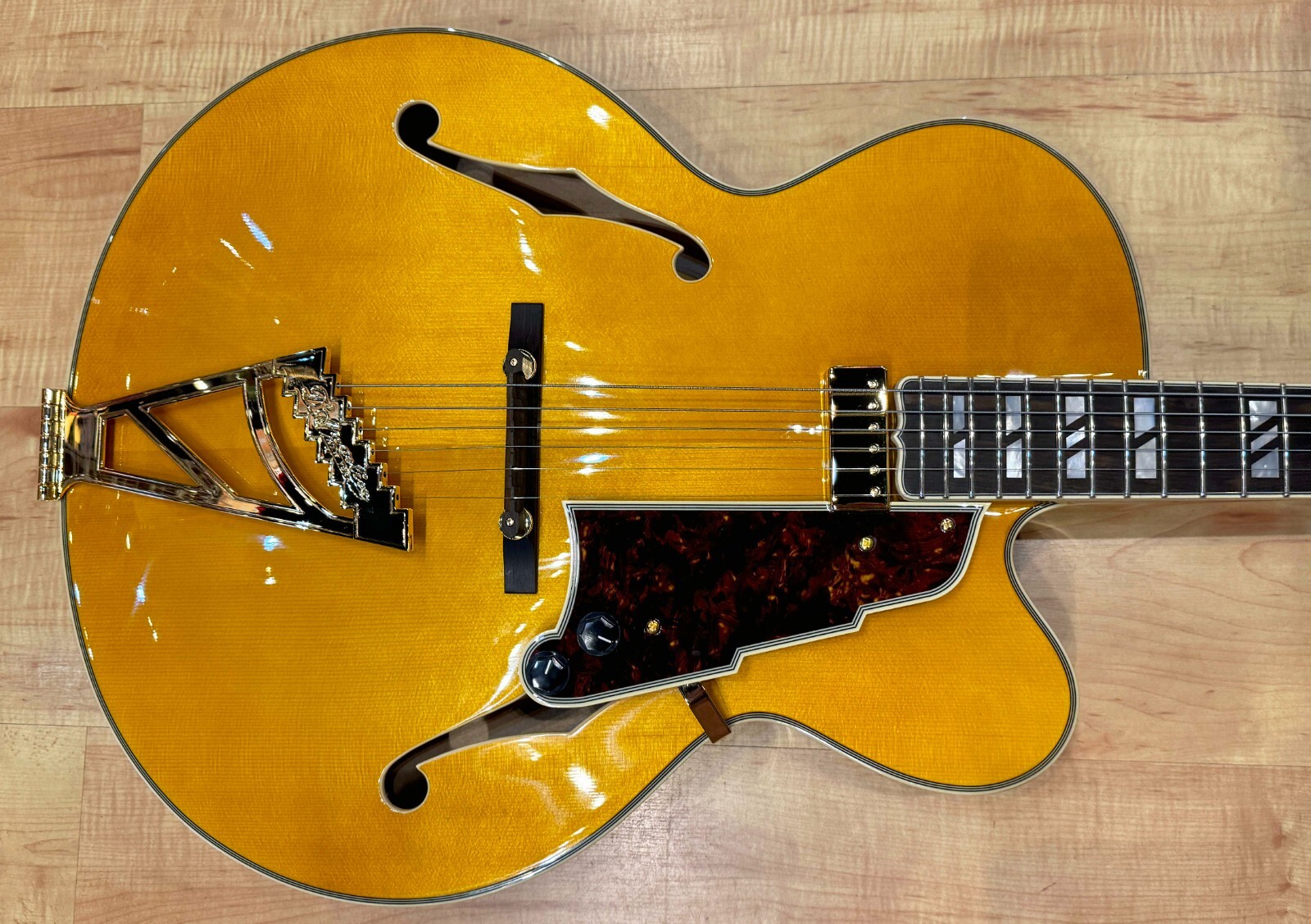 D’Angelico Excel EXL-1 Hollow Body Jazz Guitar Amber Natural