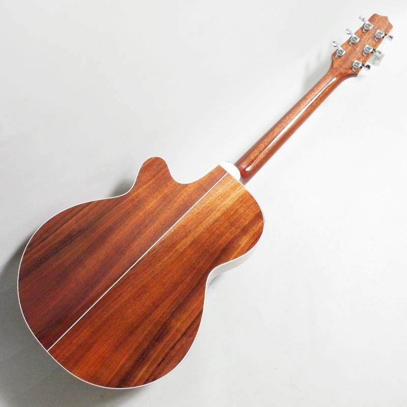 Takamine PTU131KC Electric Acoustic Guitar 100 Series with gig bag