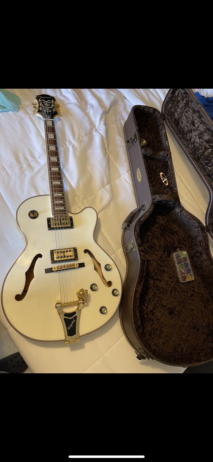 Epiphone Swingster Royale