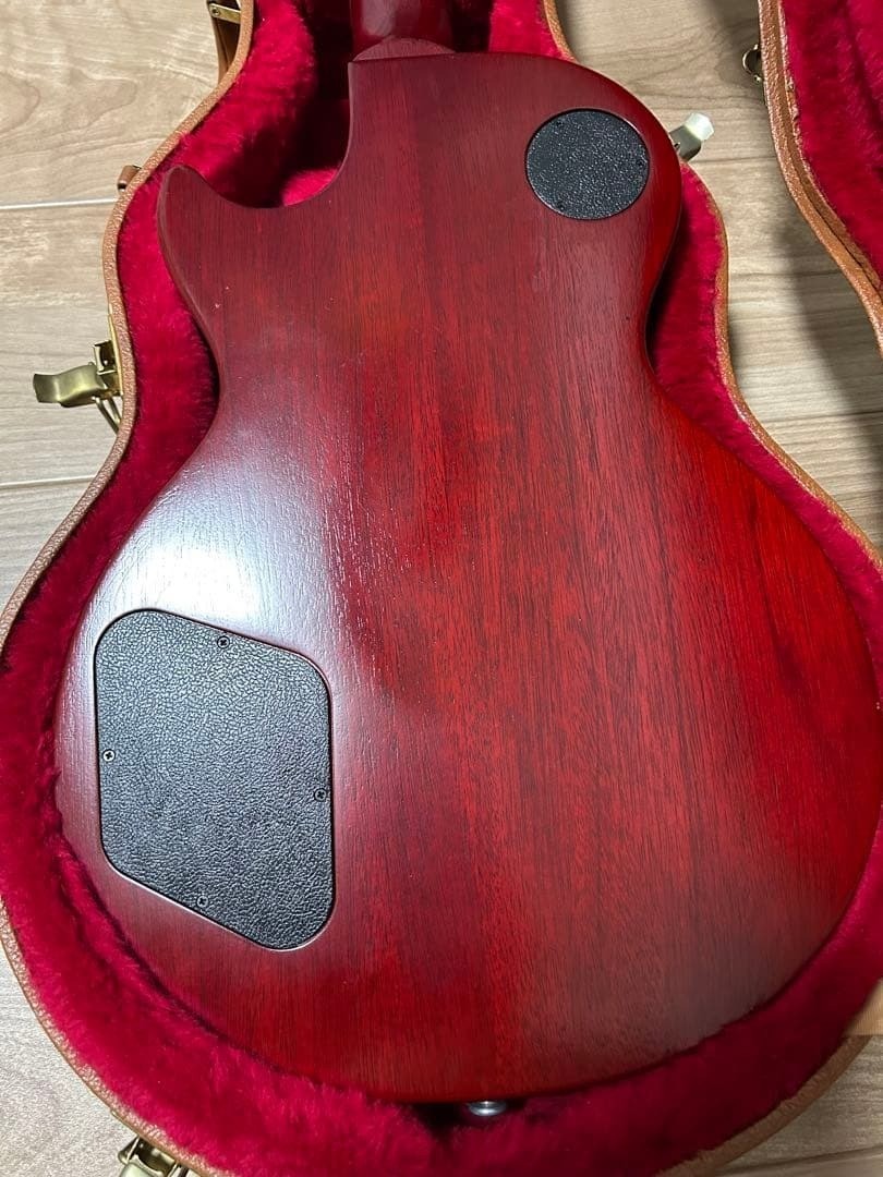 GIBSON Les Paul Signature Player Plus Red Electric Guitar