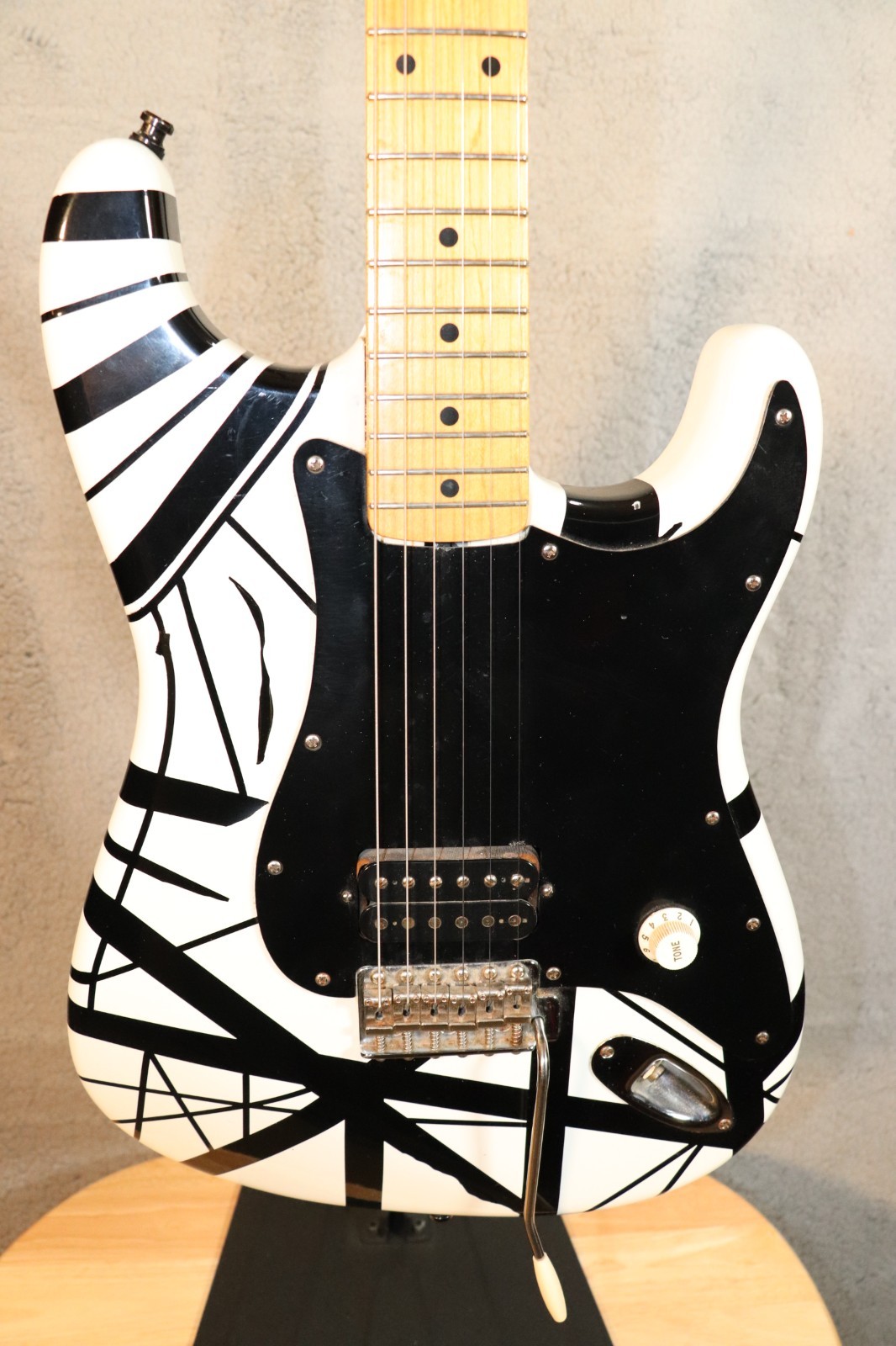 1984-87 Squier Fender Stratocaster E Series MIJ Frankenstein Black White Japan