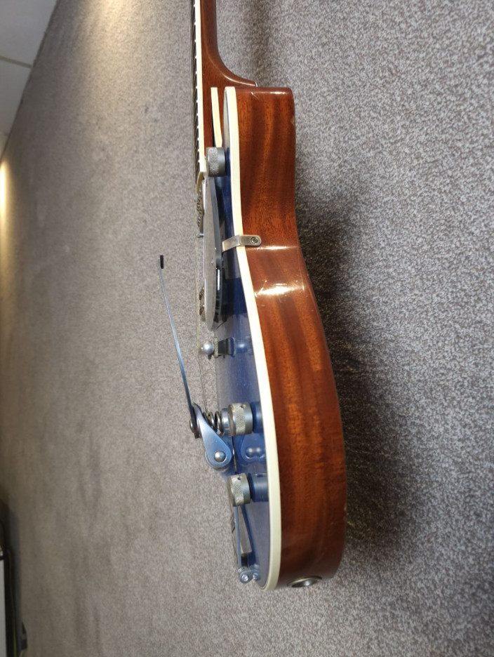 Gretsch Custom Shop G6128CS Duo Jet Relic – Masterbuilt, Blue Sparkle