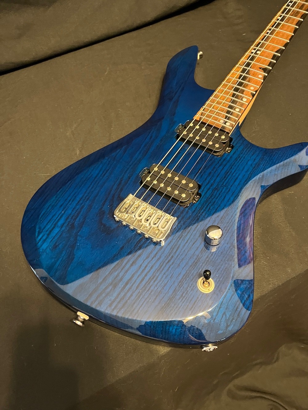 Kiesel Vanquish 6 Guitar See-Through Blue Swamp Ash-Zircote Board W/Case