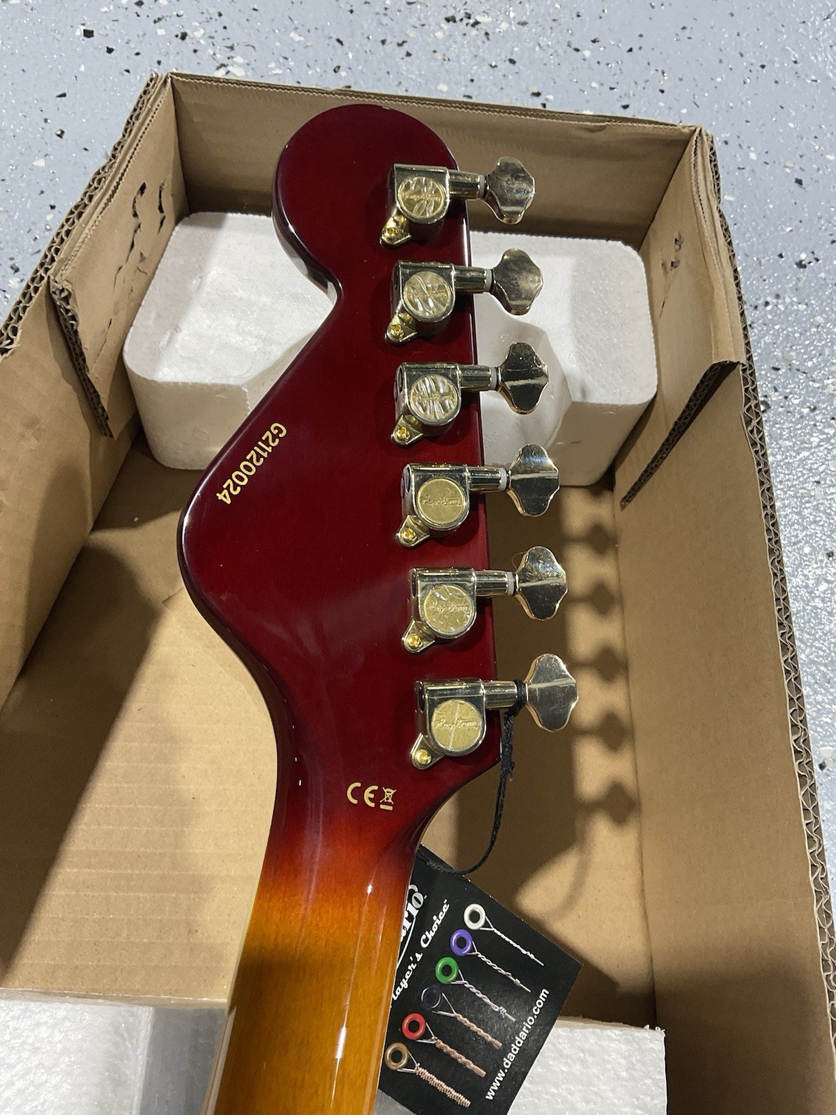 Hagstrom ’67 Viking II Electric Guitar Vintage Sunburst