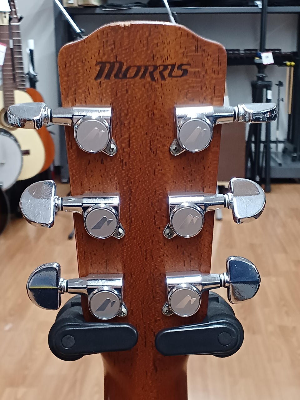 Morris M-81 Acoustic Electric Guitar B-BAND A2 Pickup Natural w/ Gig Bag