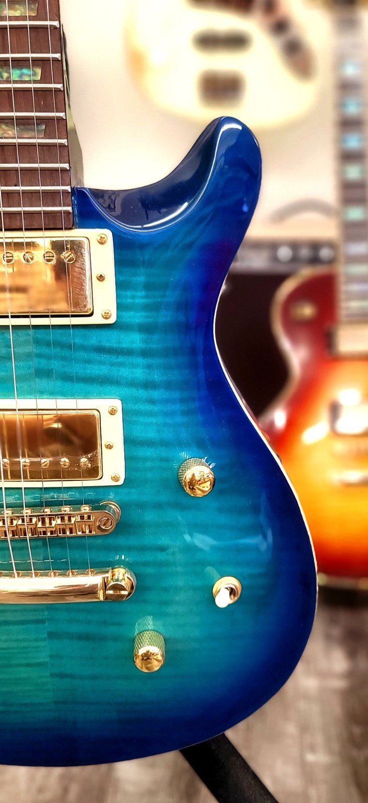 AIO Wolf W400 Electric Guitar – Blue Burst 10-46 Setup GS-016