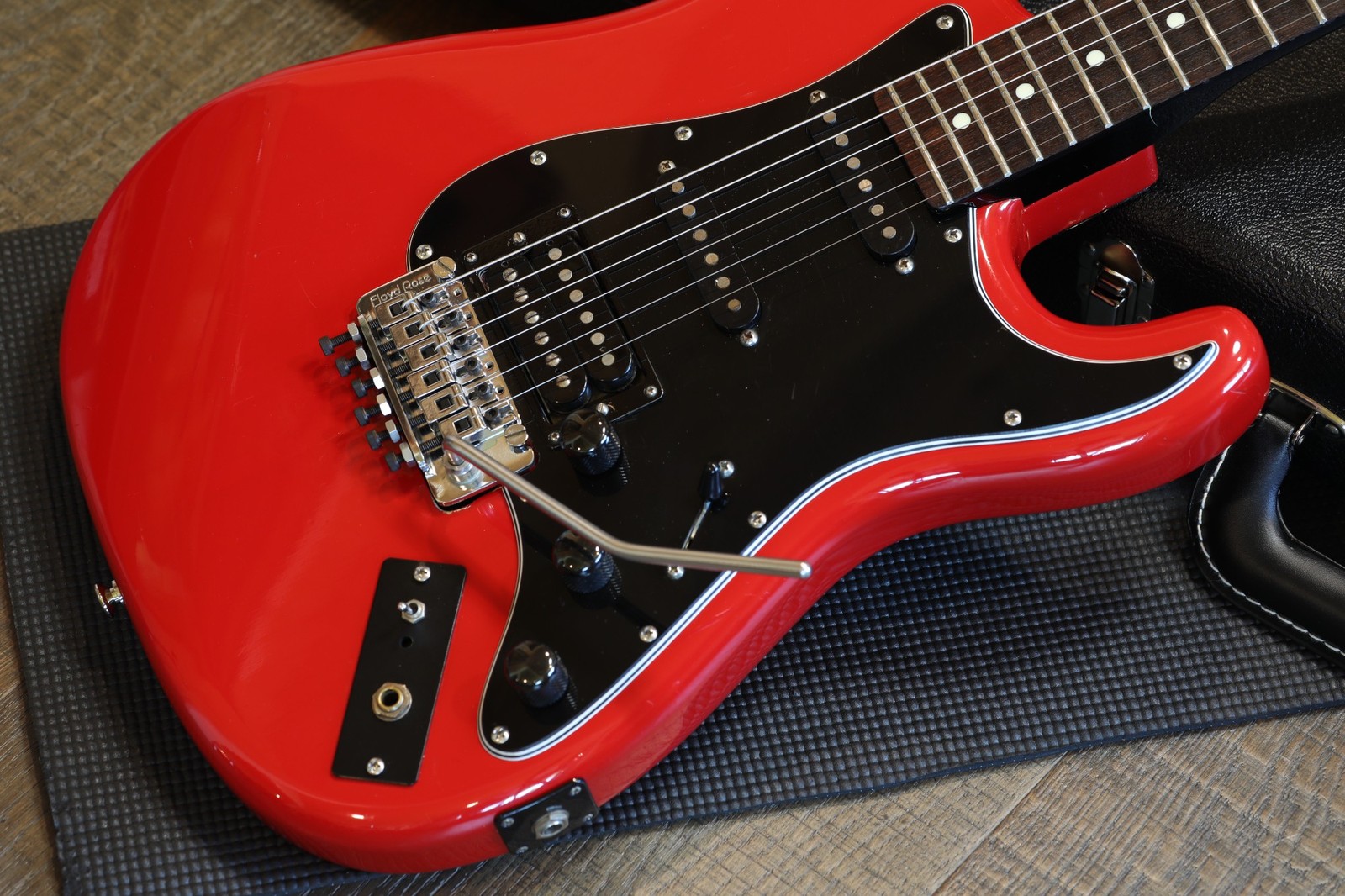 1984 Fernandes Brad Gillis ST-155BG Prototype Guitar Red + OHSC