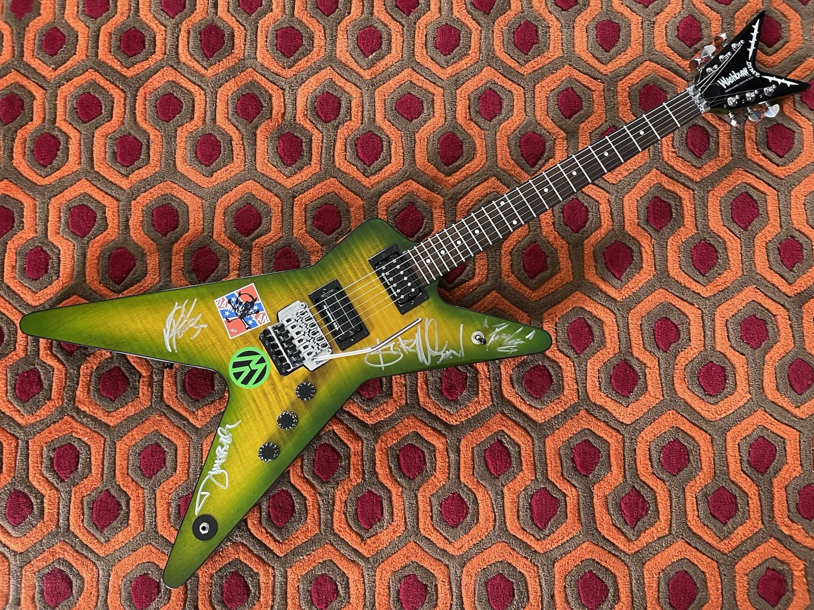 WASHBURN DIMEBAG DARRELL DIME SLIME 333 SIGNED GUITAR VINNIE PAUL DAMAGEPLAN