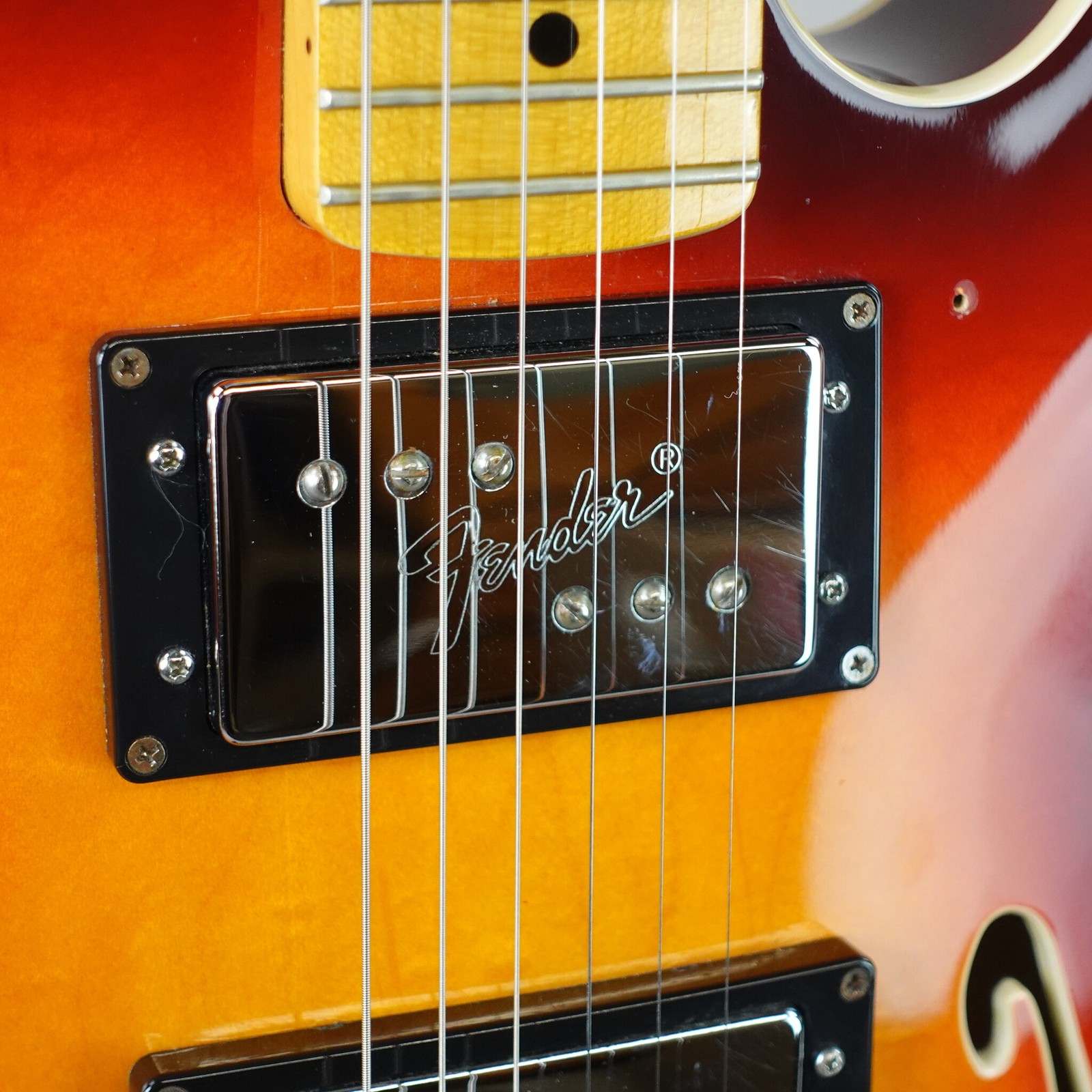 Fender Modern Player Starcaster, Maple Fingerboard – Aged Cherry Burst (Used)