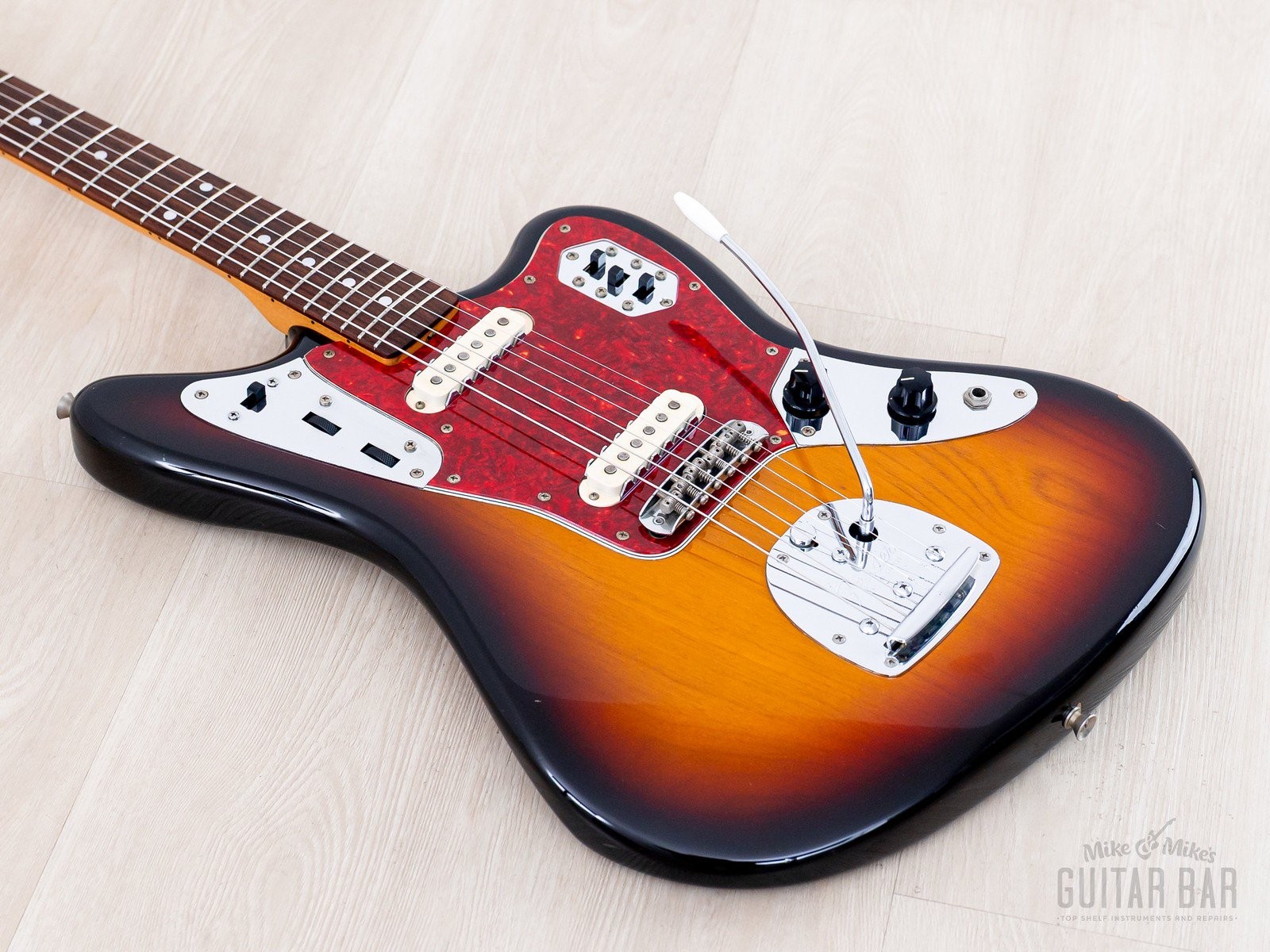 1998 Fender Jaguar ‘62 Vintage Reissue JG66-85 Offset Guitar Sunburst, Japan CIJ