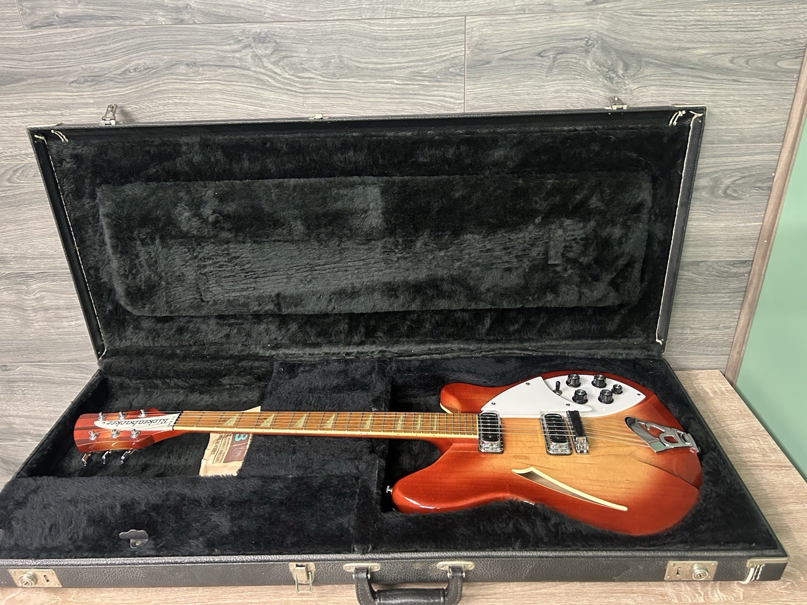 1986 Rickenbacker 360 Fireglo Electric Guitar w/ Case #2697