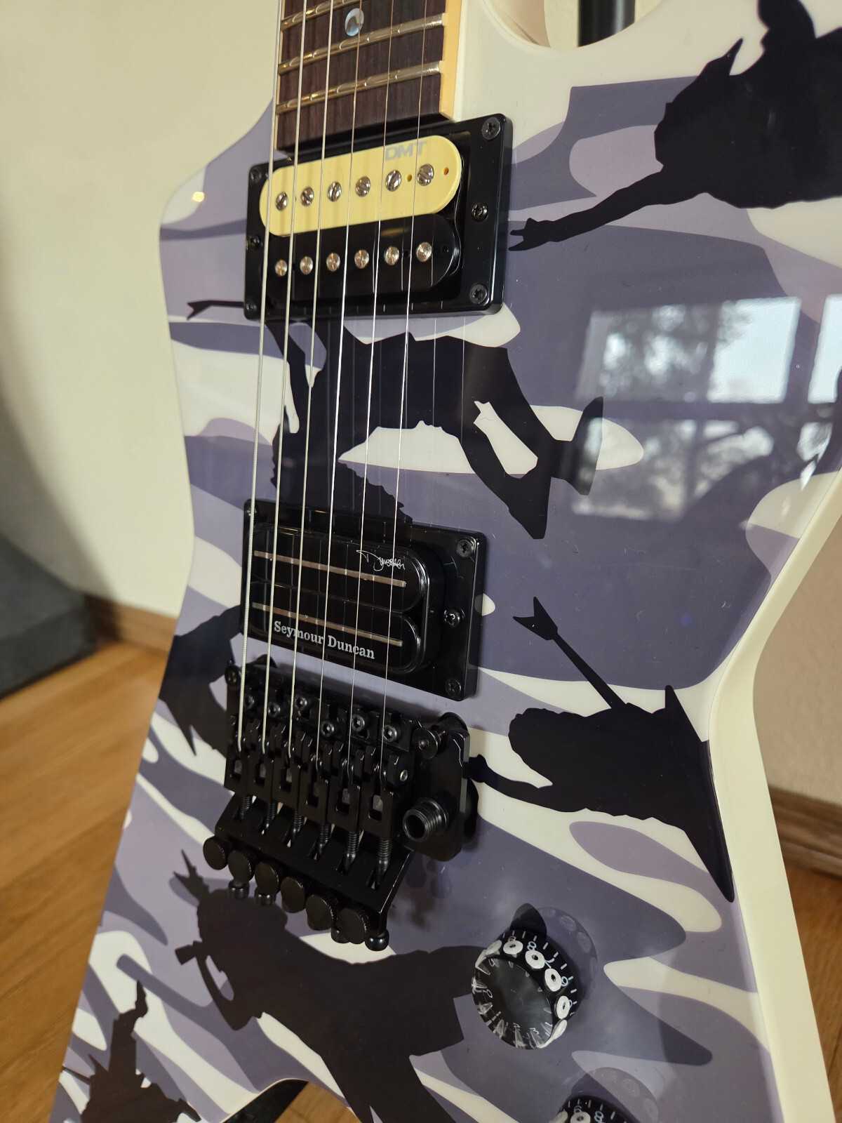 ~ USA ~ 1 of 2 ~ Dean Dime o Flage Dimebag Darrell Pantera Electric Guitar ML