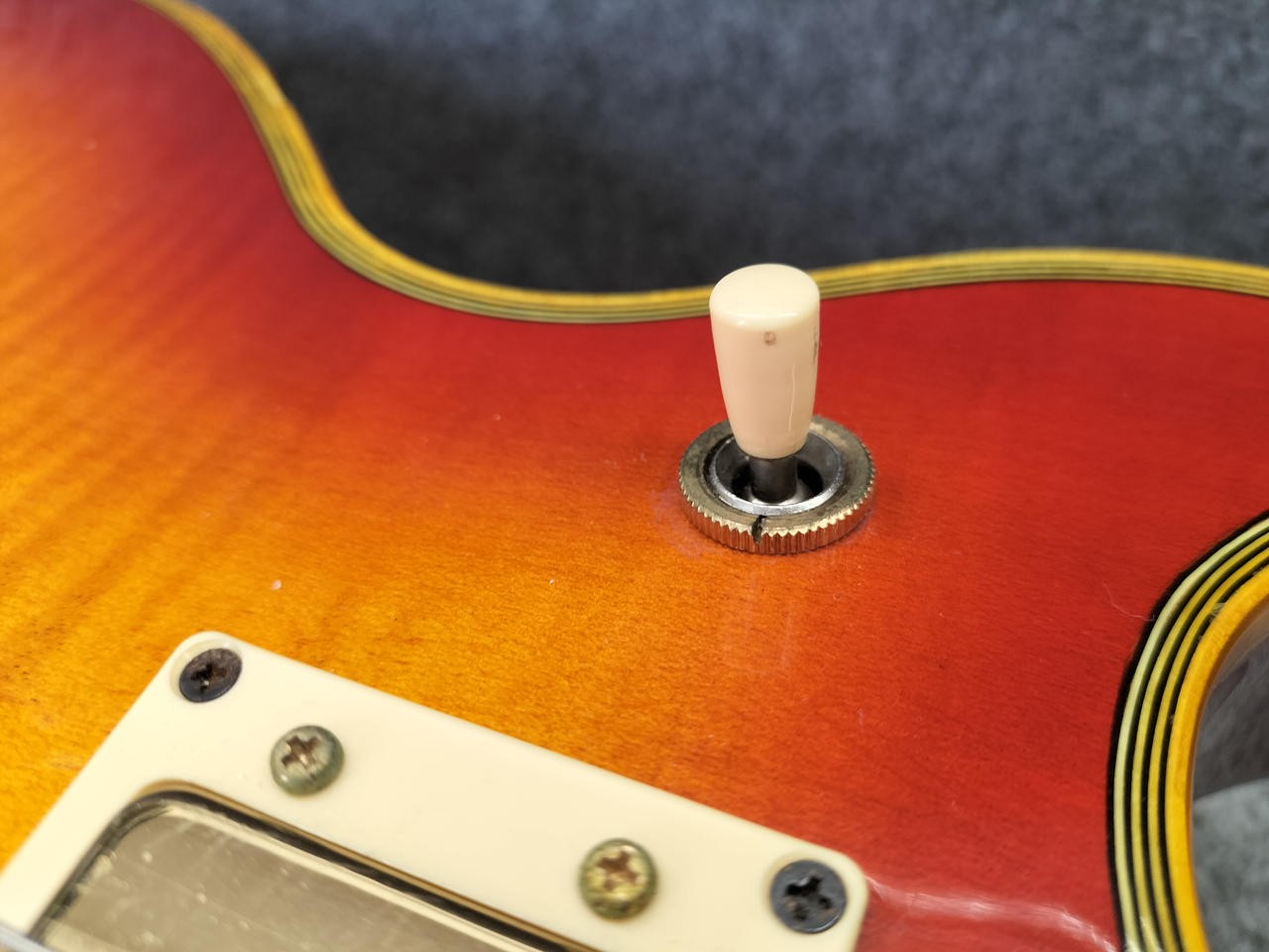 IBANEZ AR300 Used Electric Gutiar