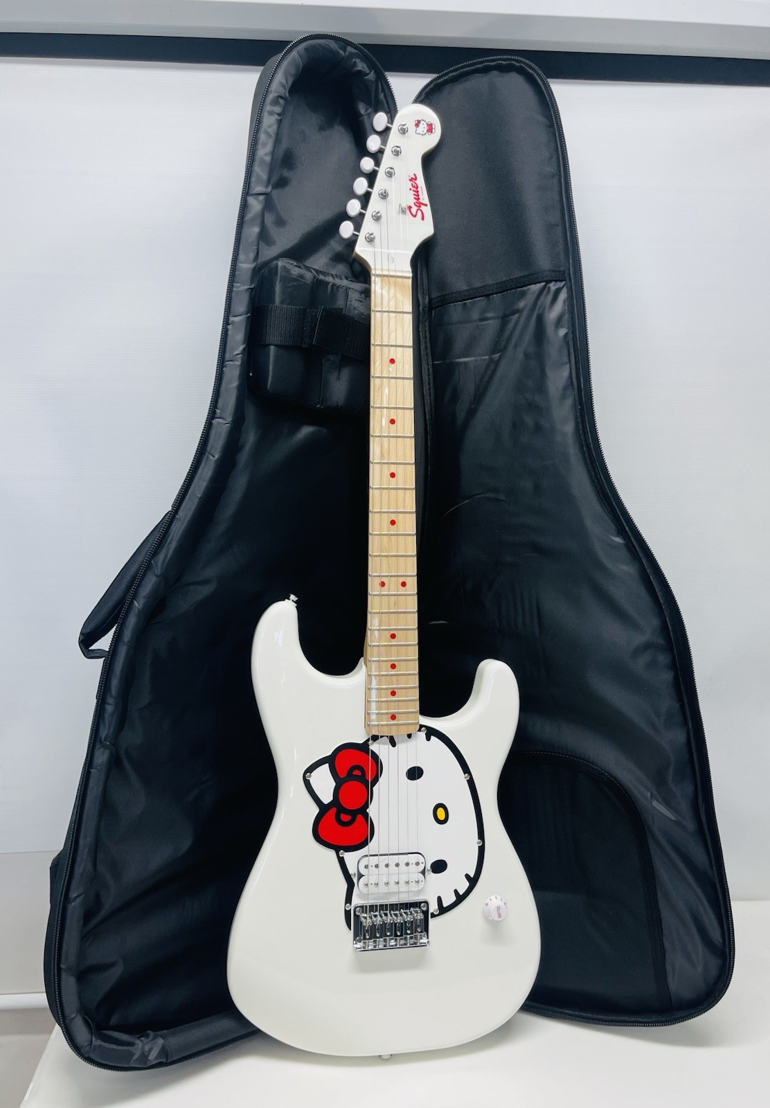 New Squier x Hello Kitty Stratocaster Electric Guitar – White W/ Gig Bag Free SH