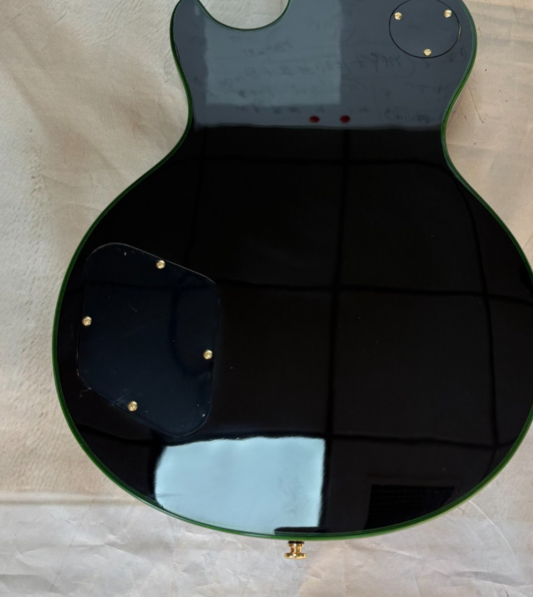 Metallic Green LP Style Electric Guitar Rosewood Fretboard Gold Hardware