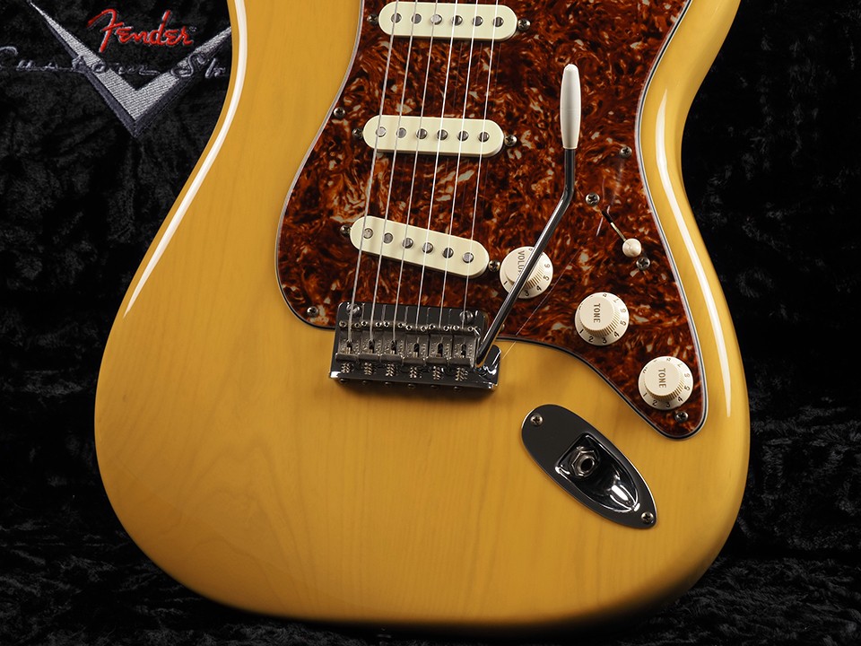 Fender Custom Shop Classic Player Stratocaster Honey Blonde 2006 Electric Guitar