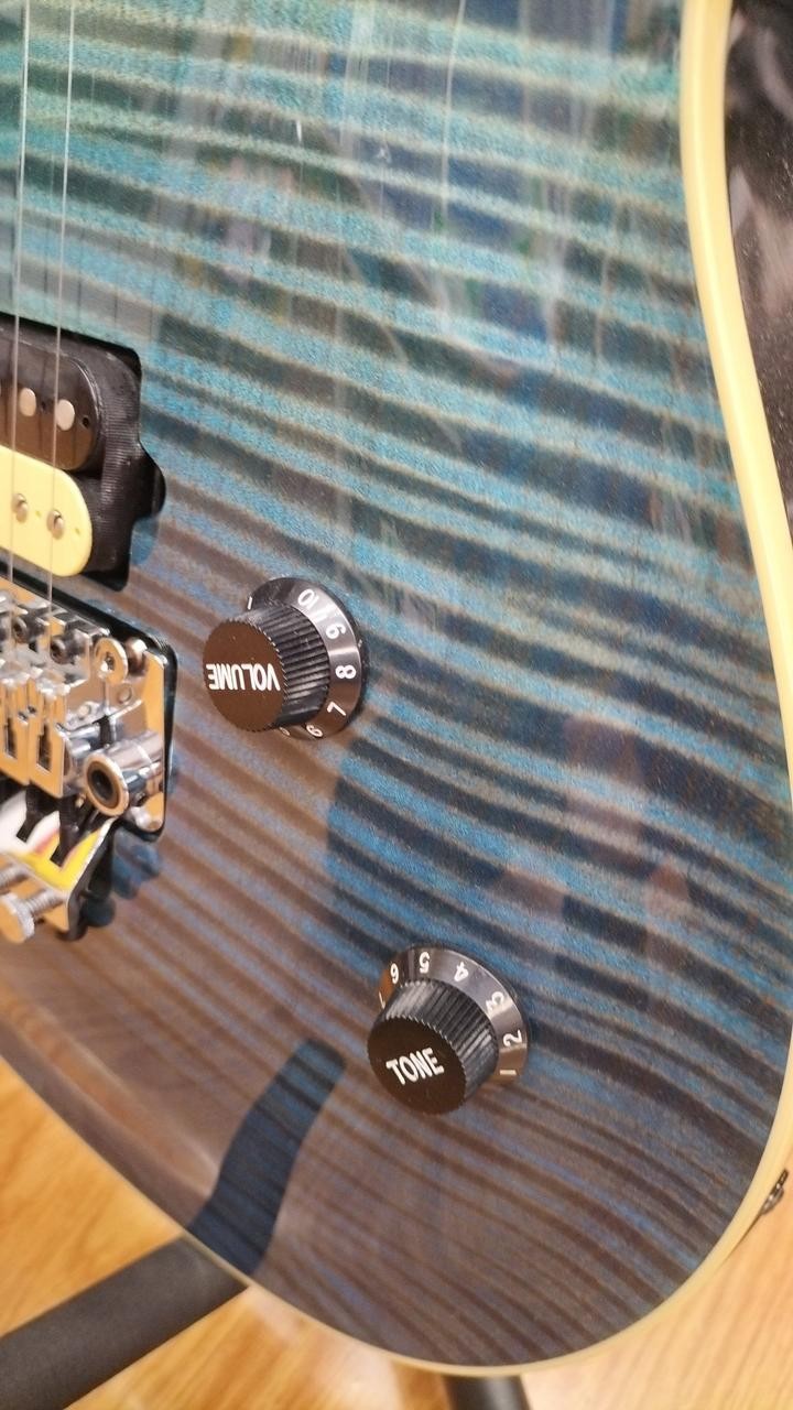 PEAVEY HP2 DEEP OCEAN electric guitar