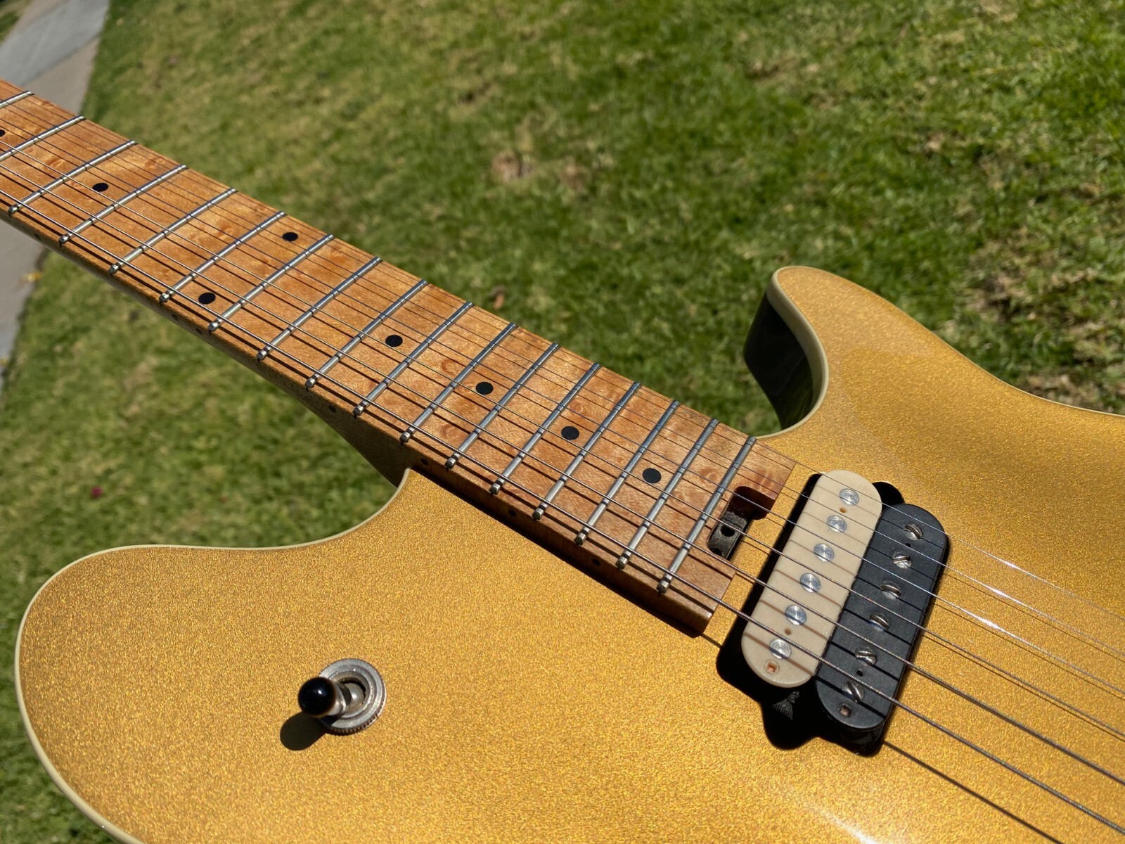 1998 – 1999 Peavey EVH USA Wolfgang Standard Patent Pending Goldtop Floyd Rose