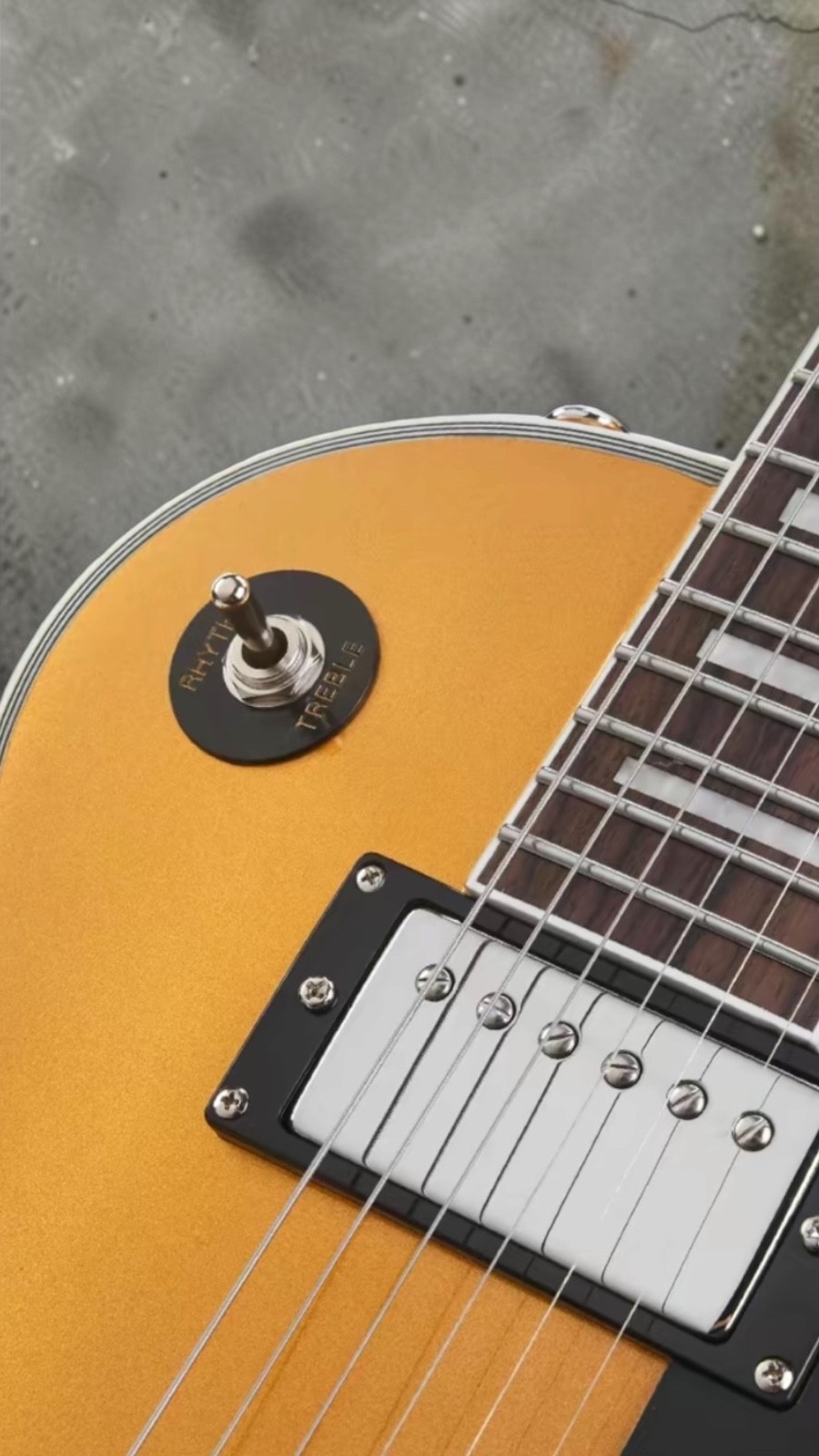 ChillCat Custom Gold Top Electric Guitar One Piece Roasted Mahogany