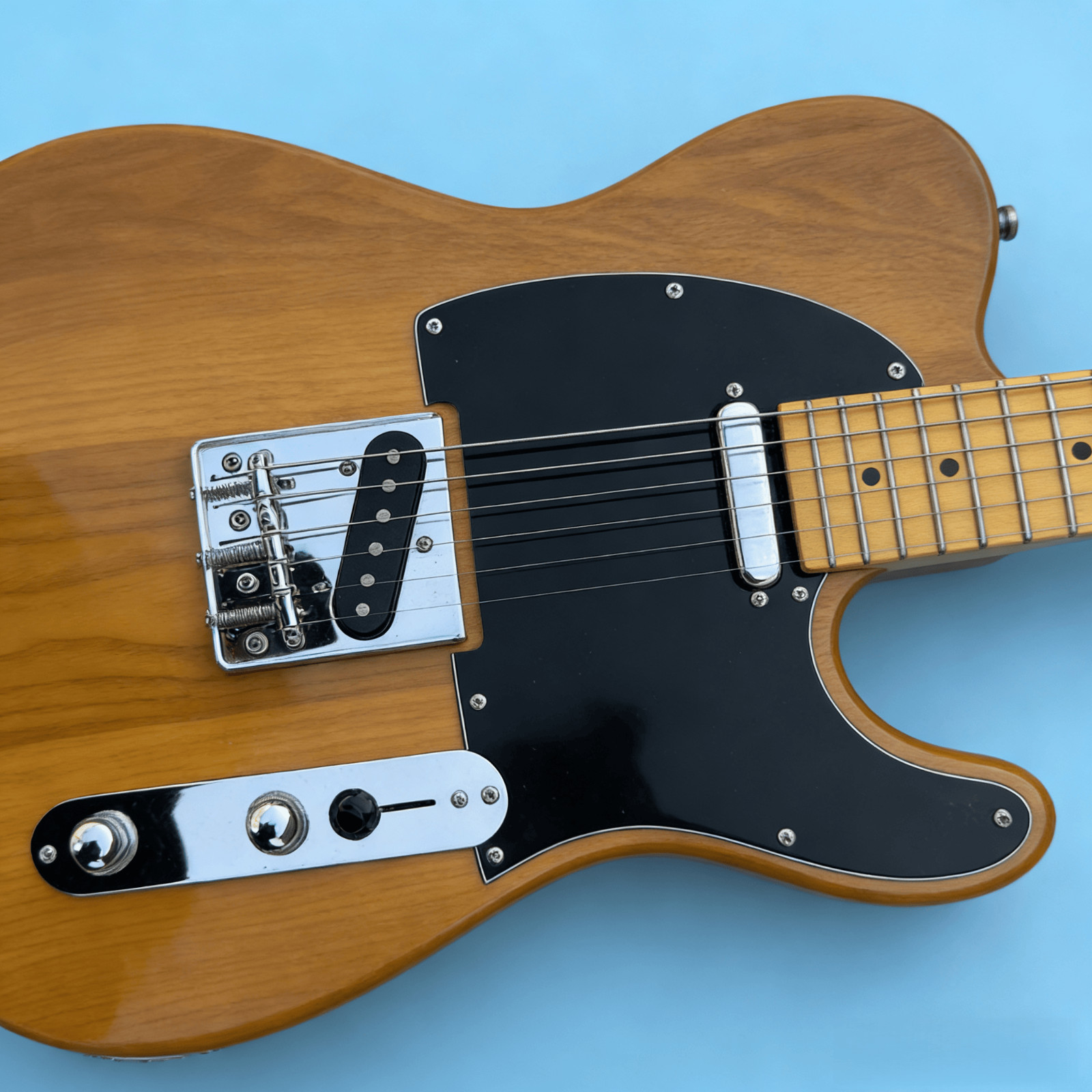TL electric guitar, Quliu wood color panel, spruce body chrome plated accessorie