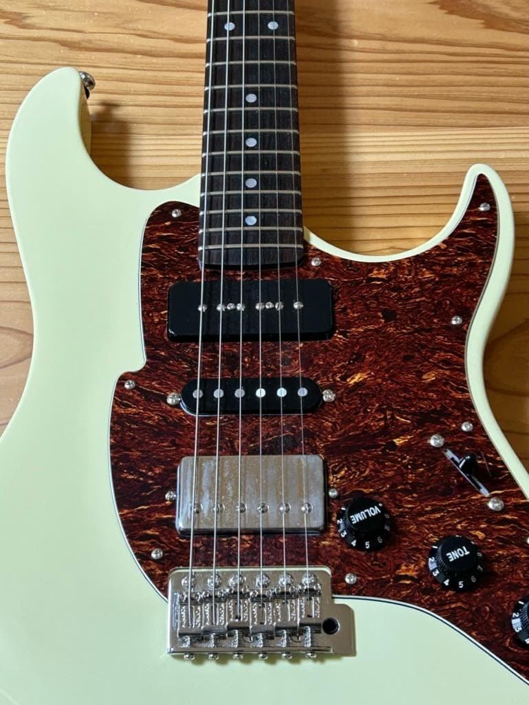 Electric Guitar Fret-King FKV6GW Black Label Corona Geoff Whitehorn Signature