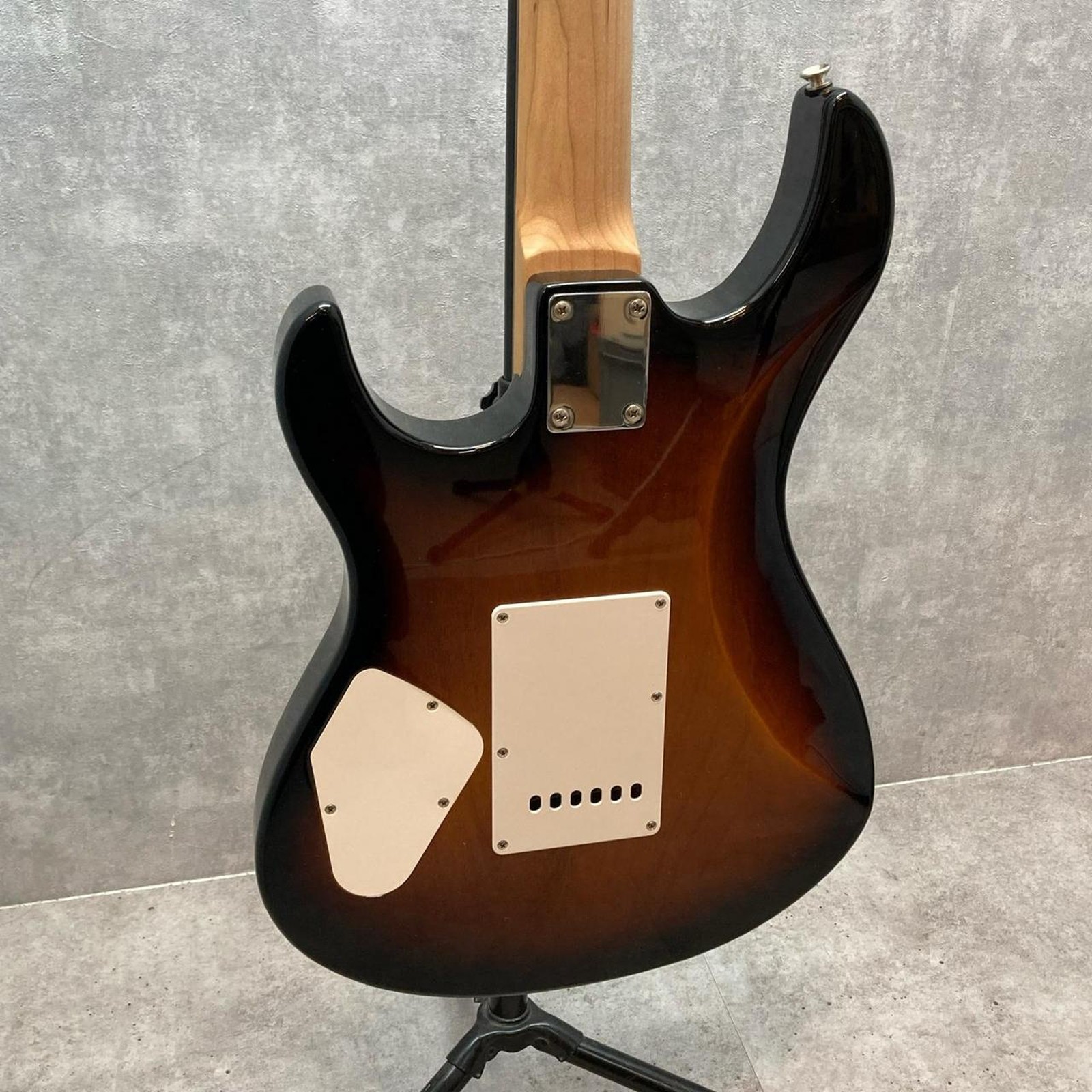 YAMAHA PAC212VQM Used Maple Neck Rosewood Fingerboard Tobacco Brown Sunburst