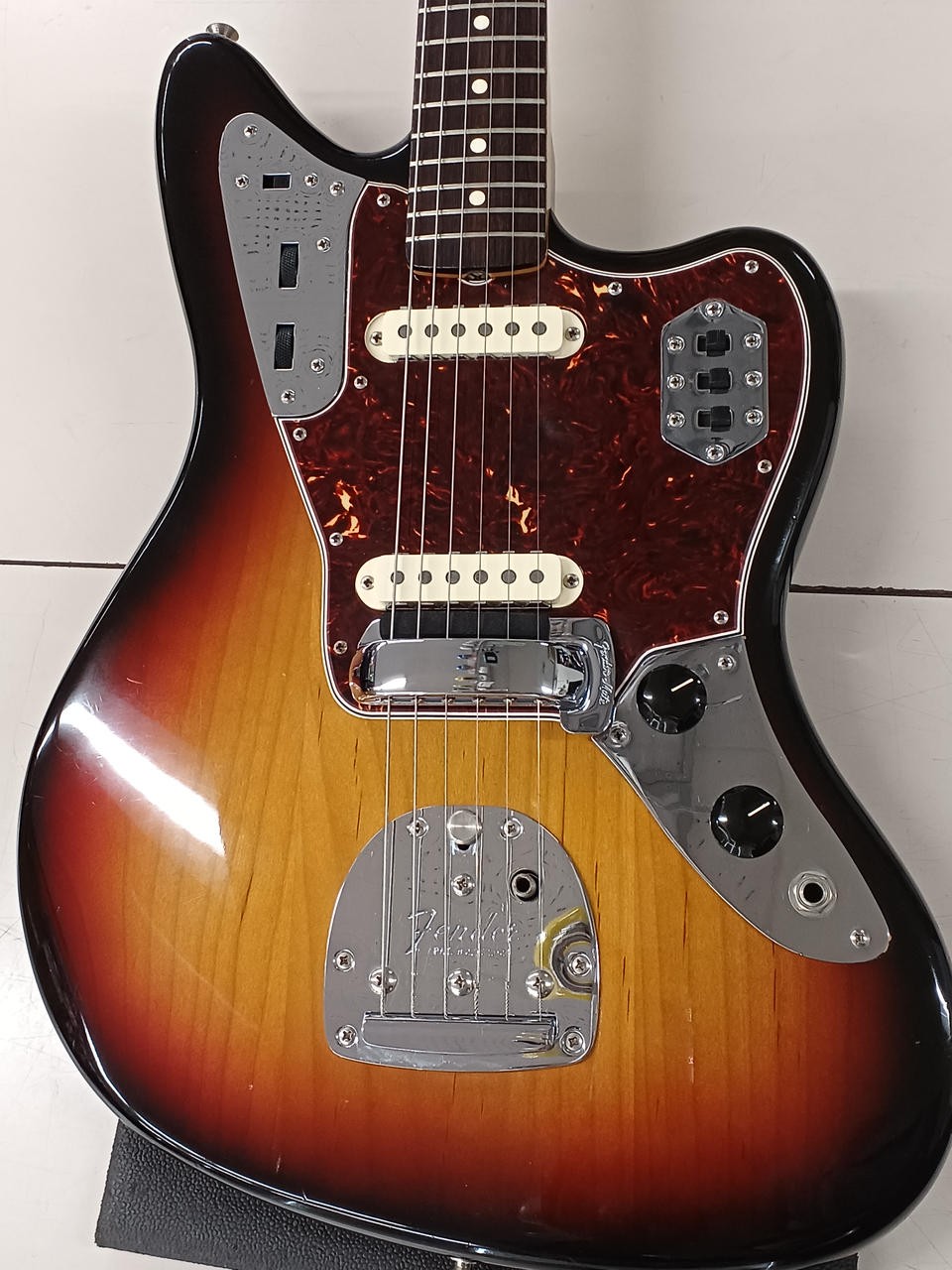 FENDER AMERICAN 62 JAGUAR electric guitar