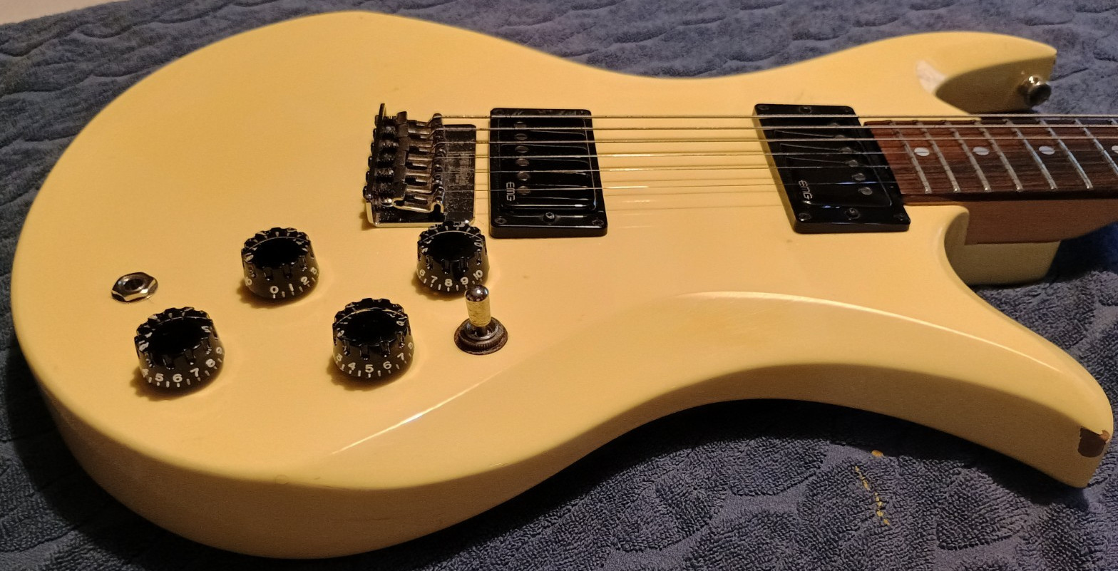 1982 MATSUMOKU JAPAN VANTAGE Avenger X-77 w/EMG JH James Hetfield Pickups OHSC