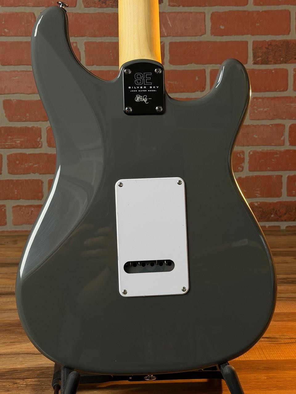 PRS SE Silver Sky Left-Handed Maple Fingerboard Electric Guitar – Overland Gray