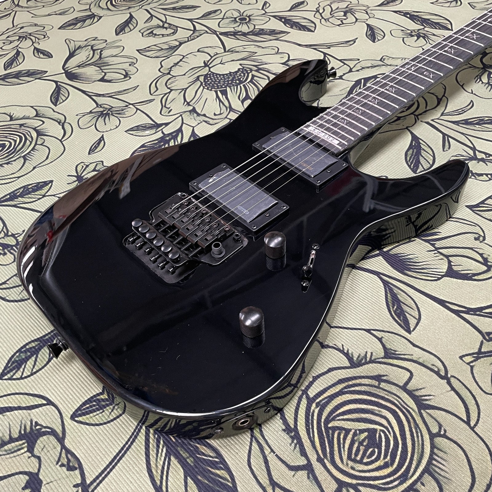 Active KH-202 Kirk Hammett Sige Electric Guitar Rosewood Fingerboard Black F/S