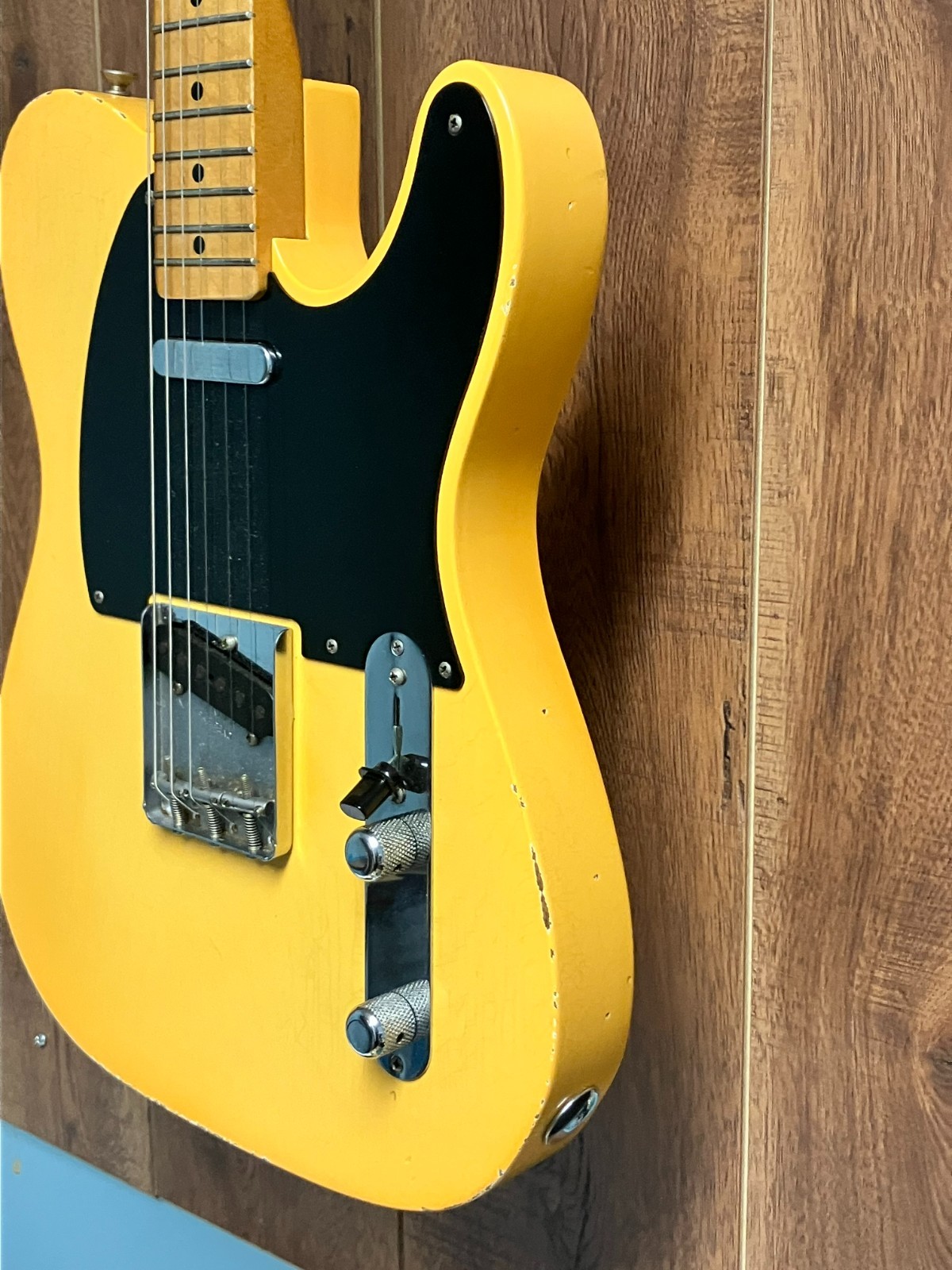 Fender Road Worn Telecaster Roadworn Tele Butterscotch Natural Blackguard 7.9 lb