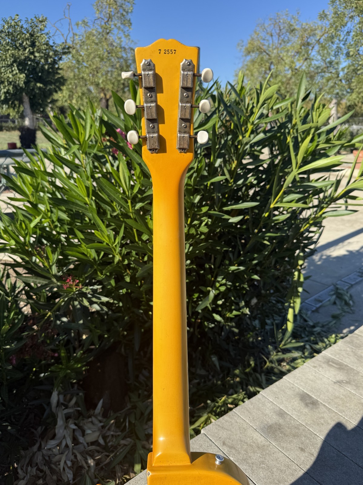 Vintage Gibson Les Paul Special – TV Yellow