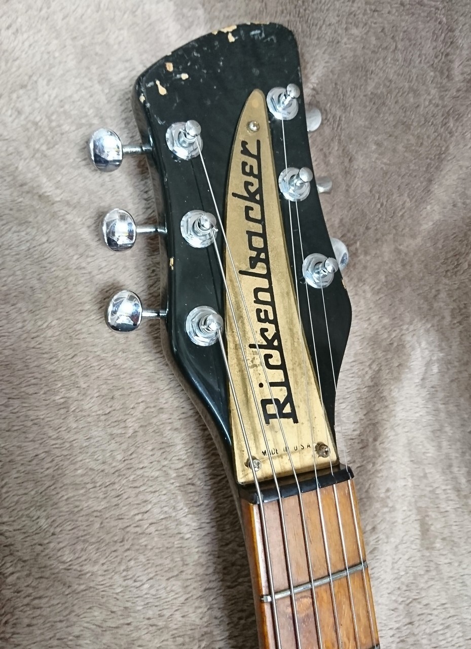 Rickenbacker 320 1980’s W/Hard Case Used Electric Guitar