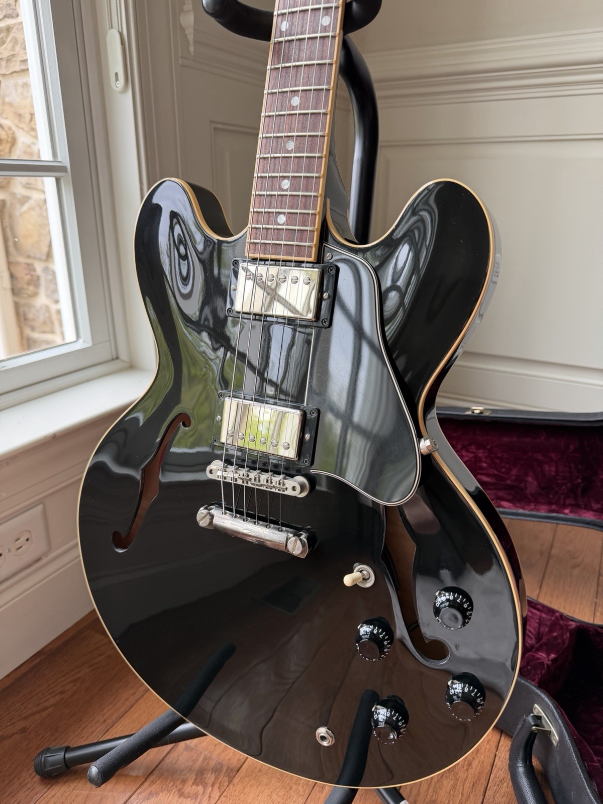 Gibson Custom Shop ES-335 Roy Orbison – Ebony Black