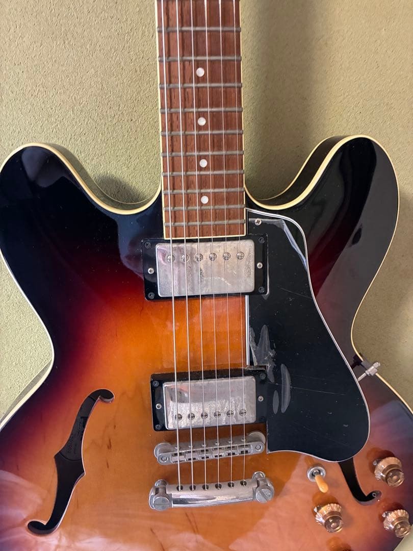 Archtop Tribute At135Stp Sunburst Semi-Aco No.MG1000