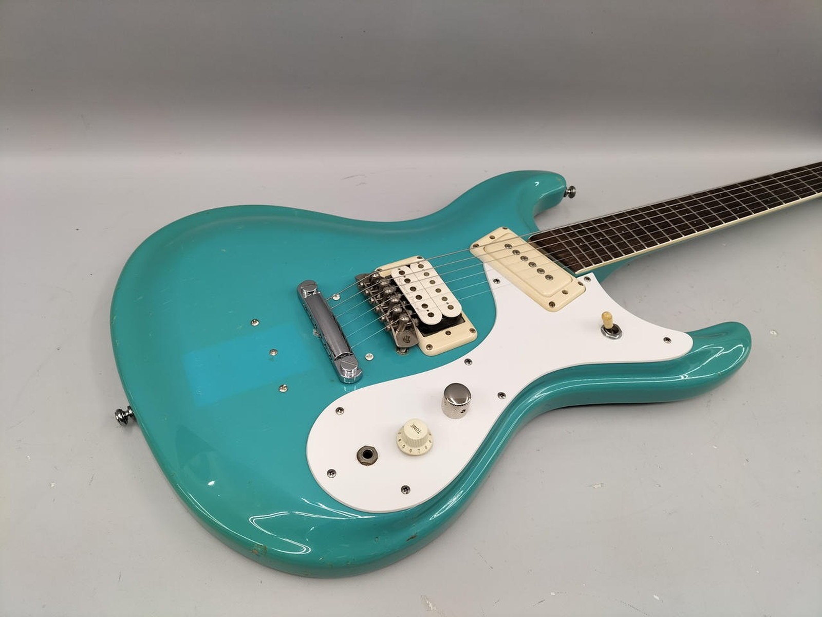 MOSRITE SUPER CUSTOM ’65 mod Used Basswood body Maple neck Rosewood fingerboard