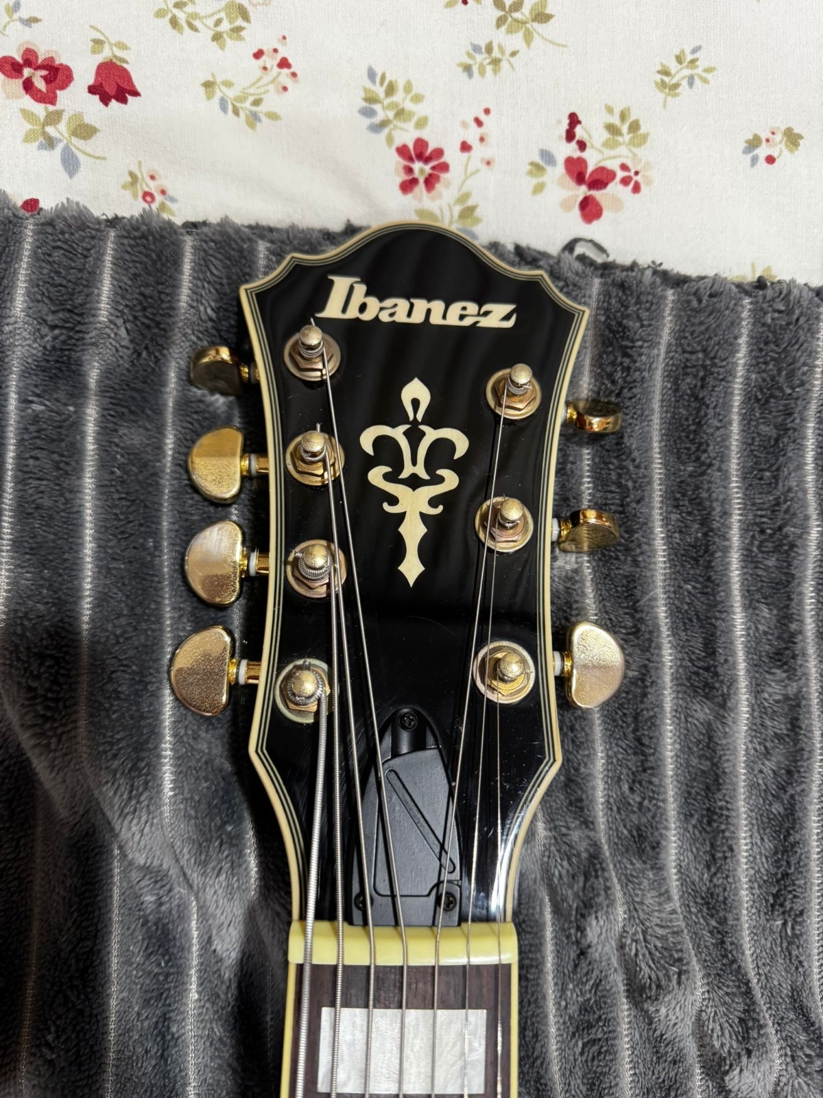 2013 Ibanez AFJ957 Artcore Expressionist w/OHSC
