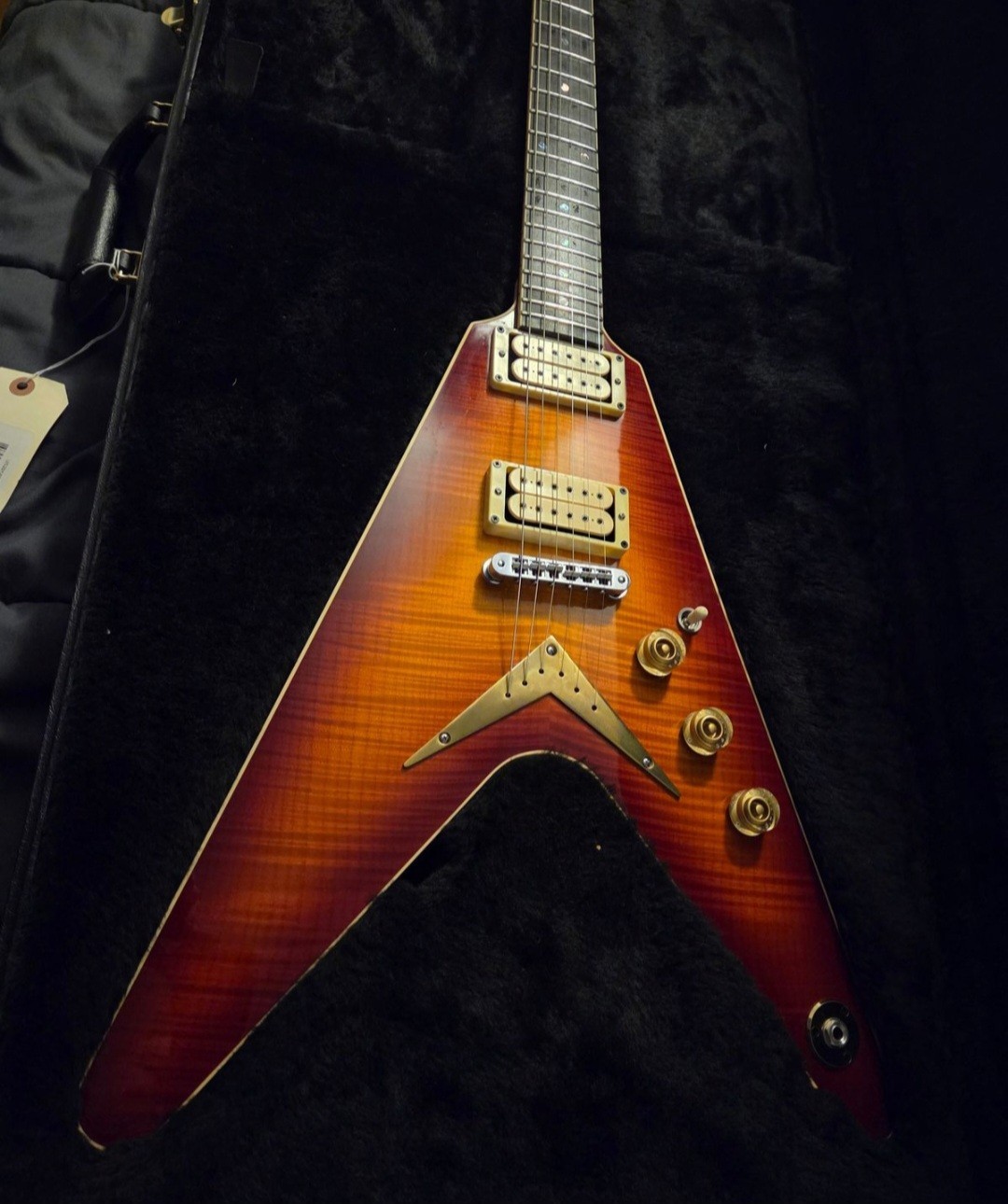 Dean USA Custom Shop V Patents Pending Trans Cherry Sunburst 2020