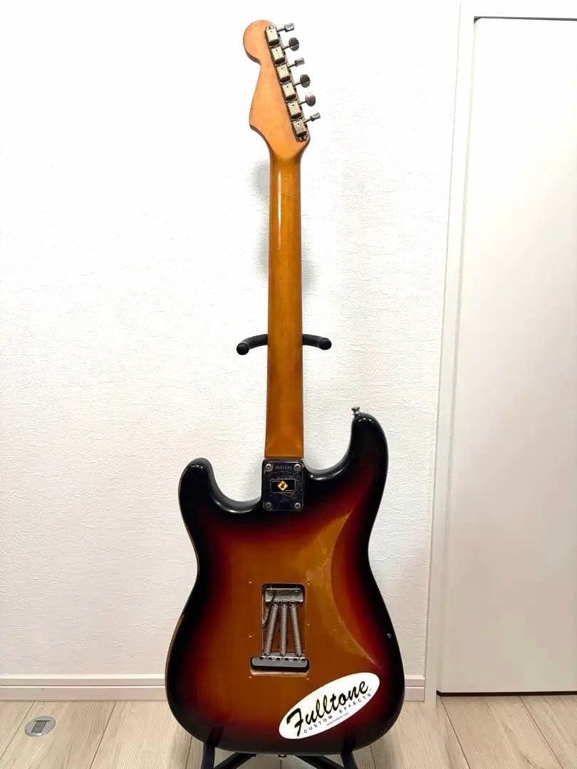 Fender USA Stratocaster 1988 Used Electric Guitar with Bright Tone